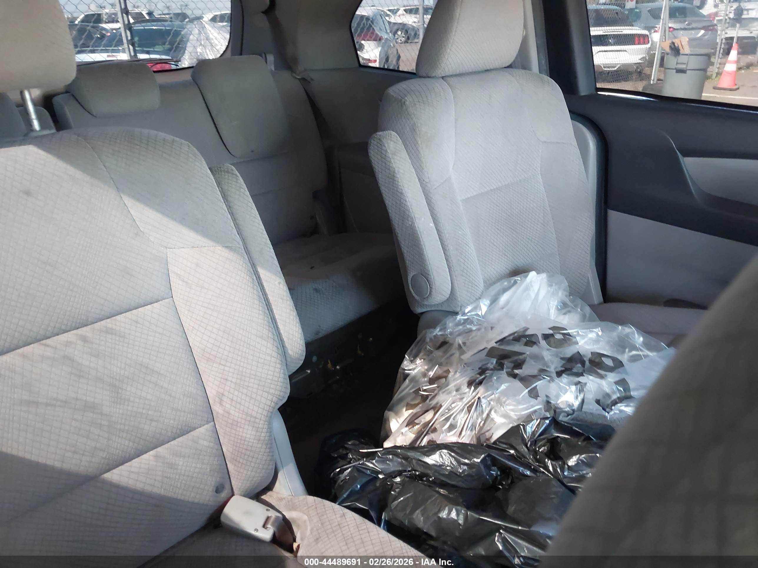 HONDA ODYSSEY image 8