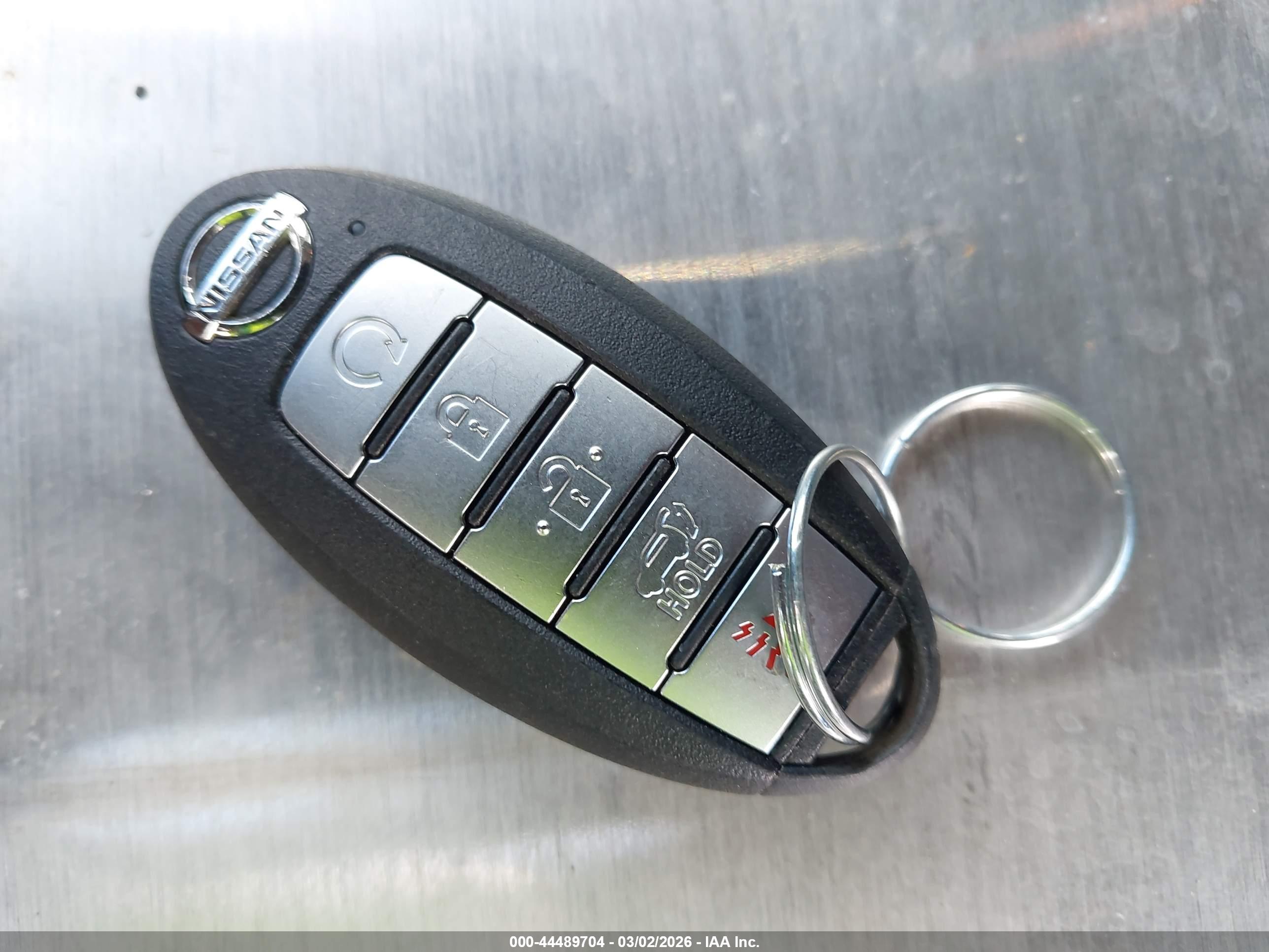 NISSAN ROGUE image 11