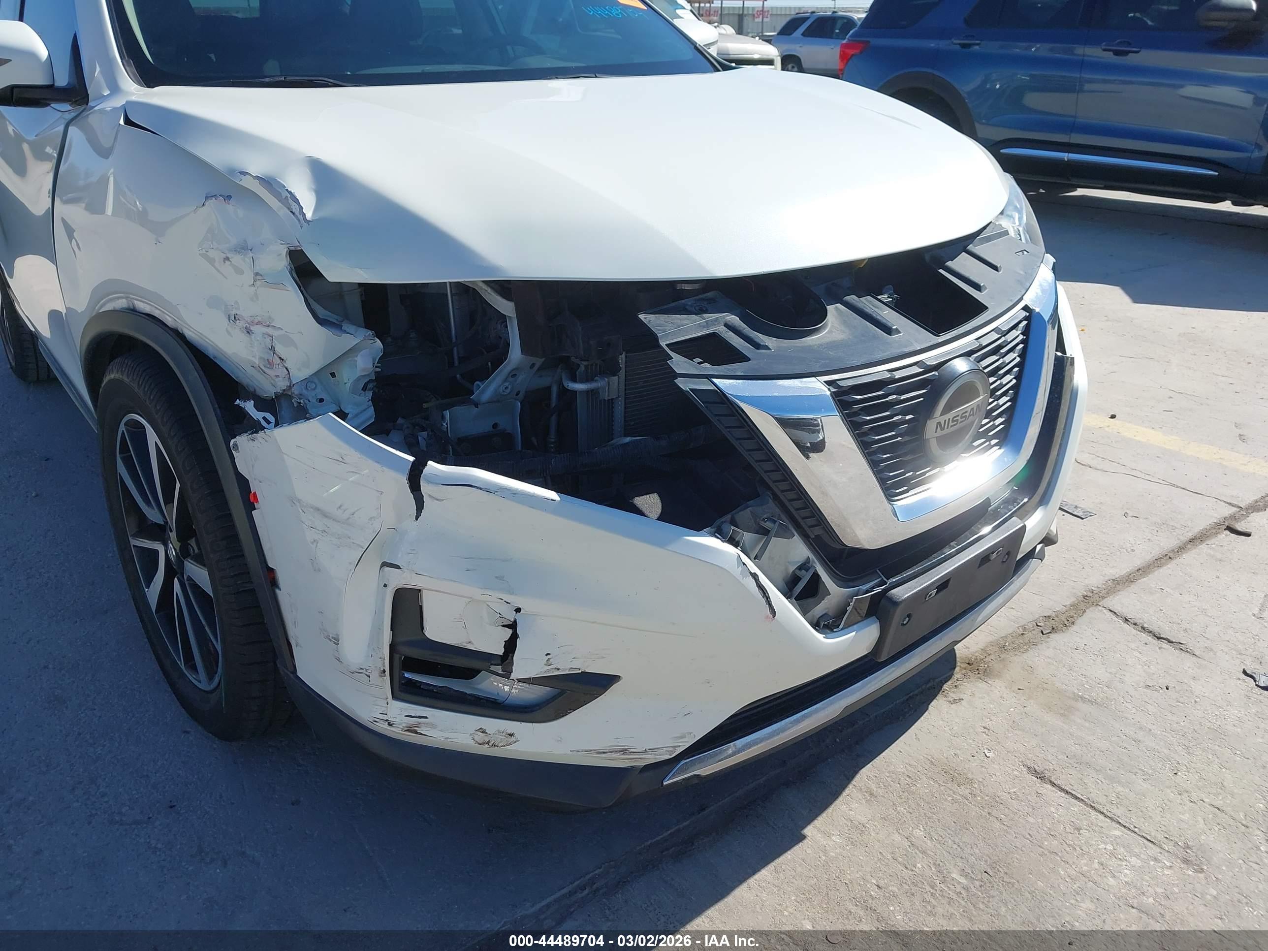 NISSAN ROGUE image 6