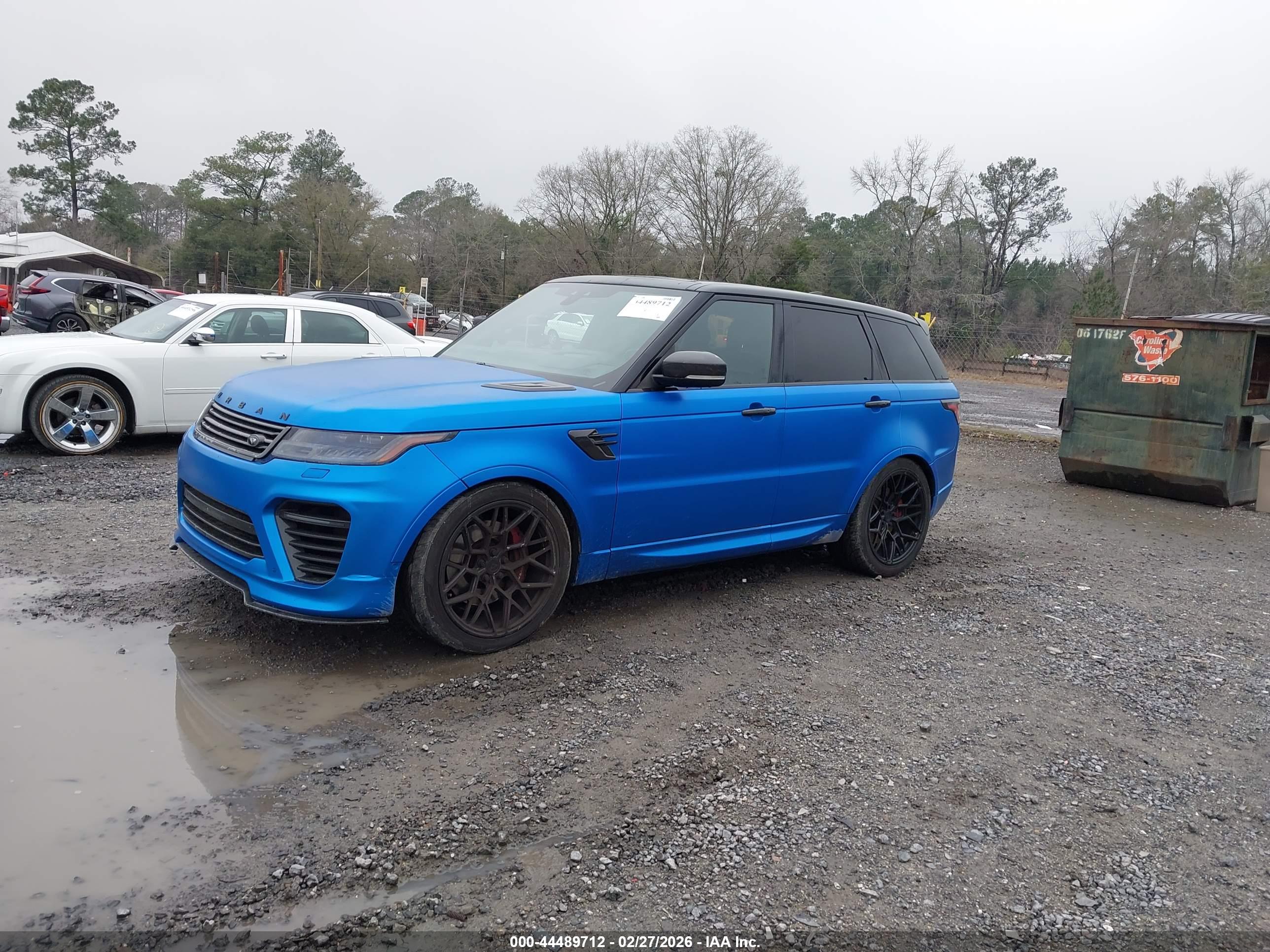 LAND ROVER image 2