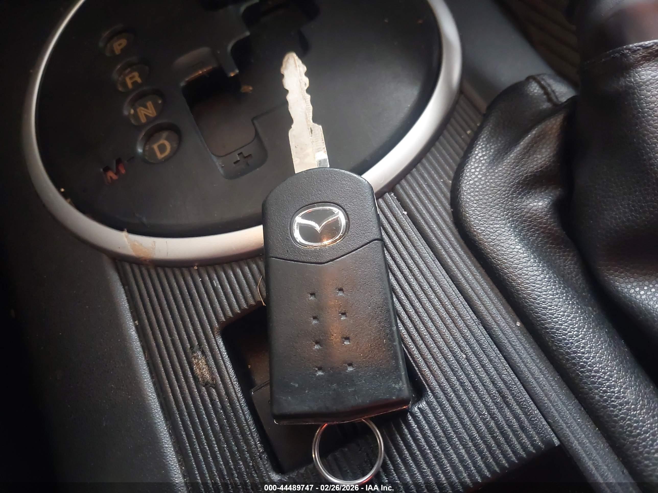 MAZDA MX-5 image 11