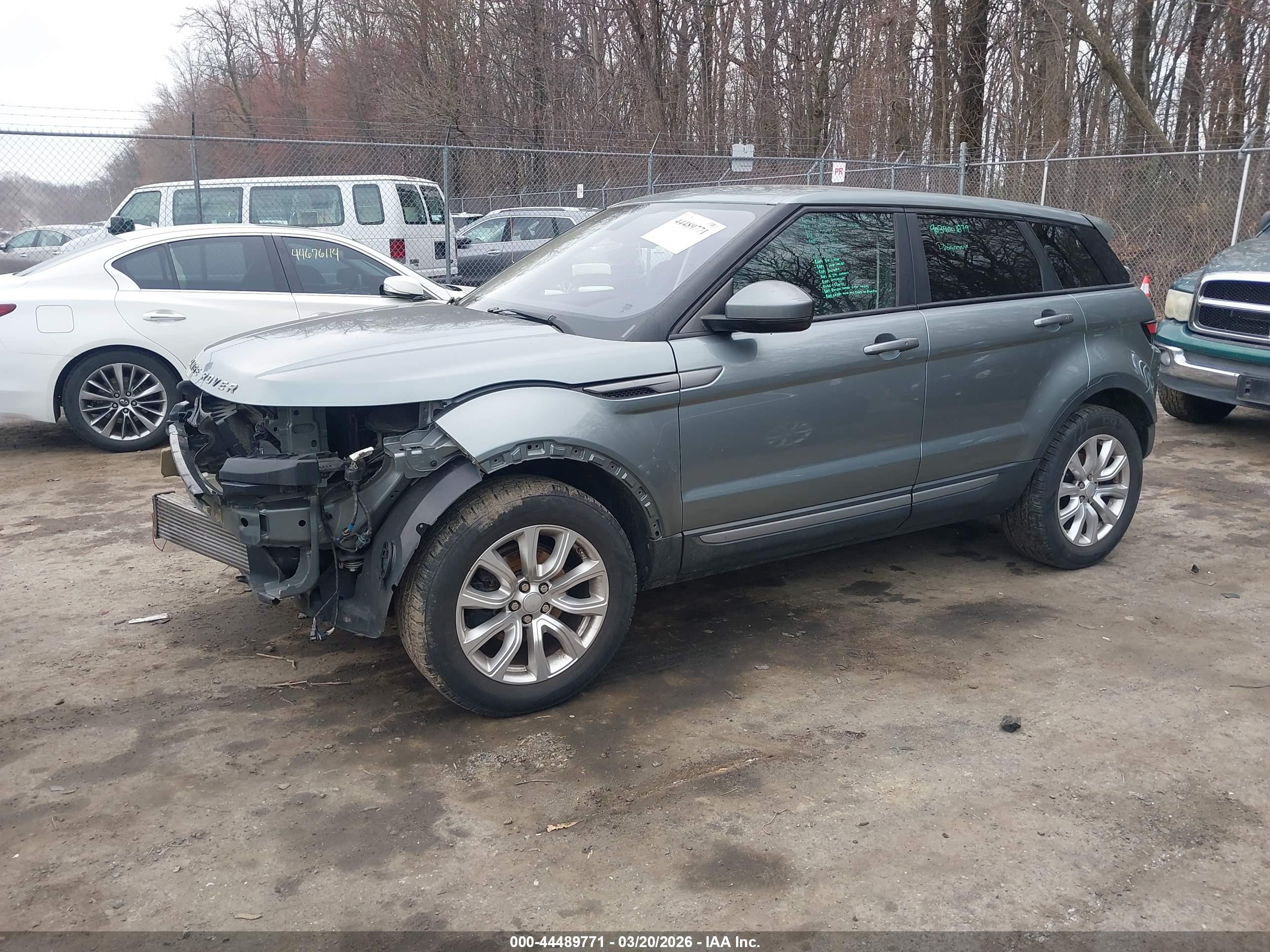 LAND ROVER image 2