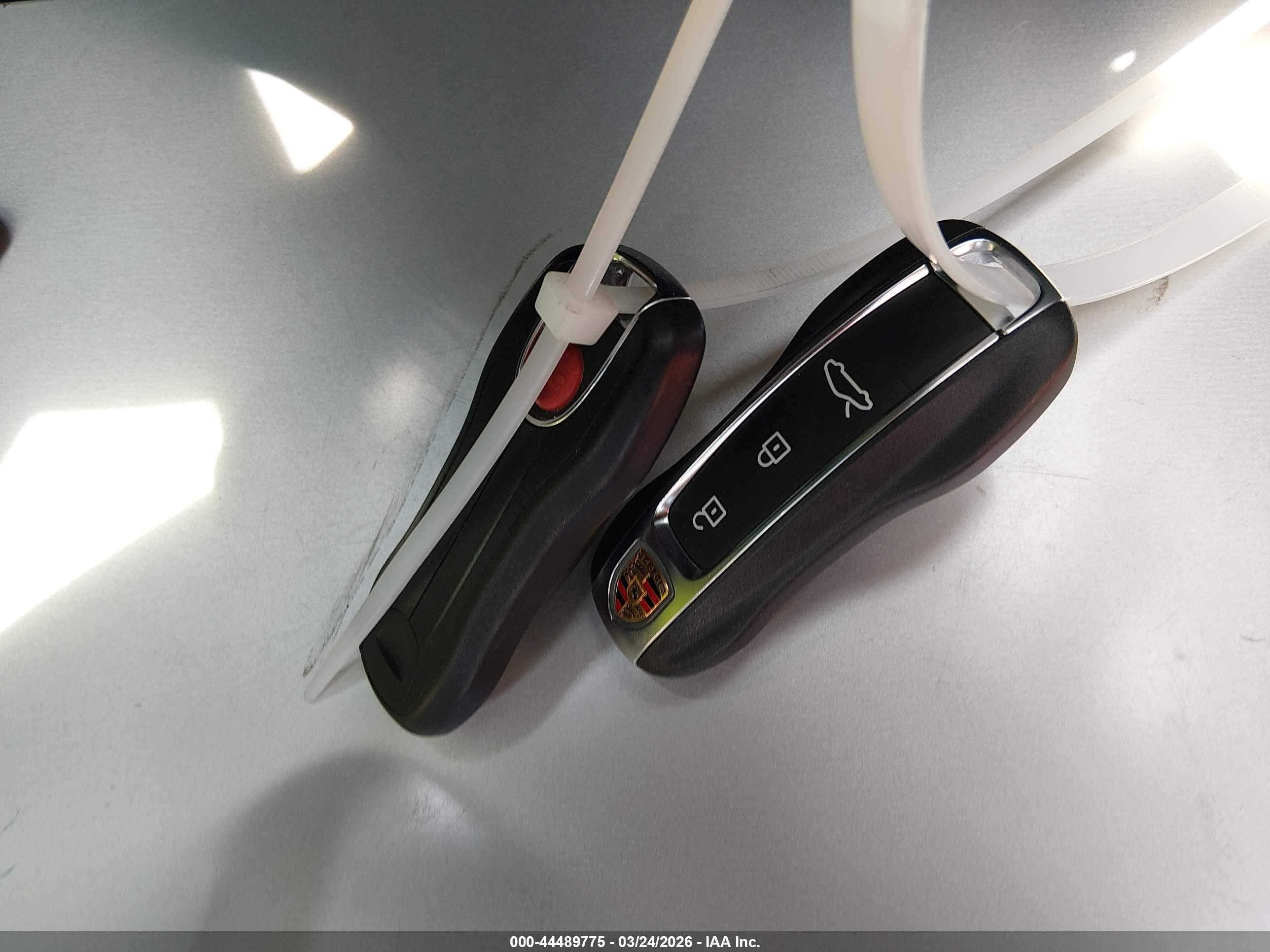 PORSCHE 911 image 11