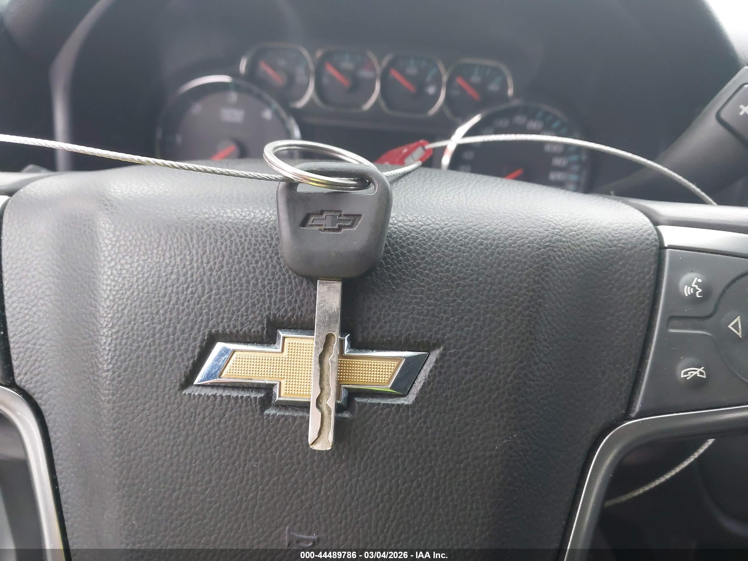 CHEVROLET SILVERADO image 11