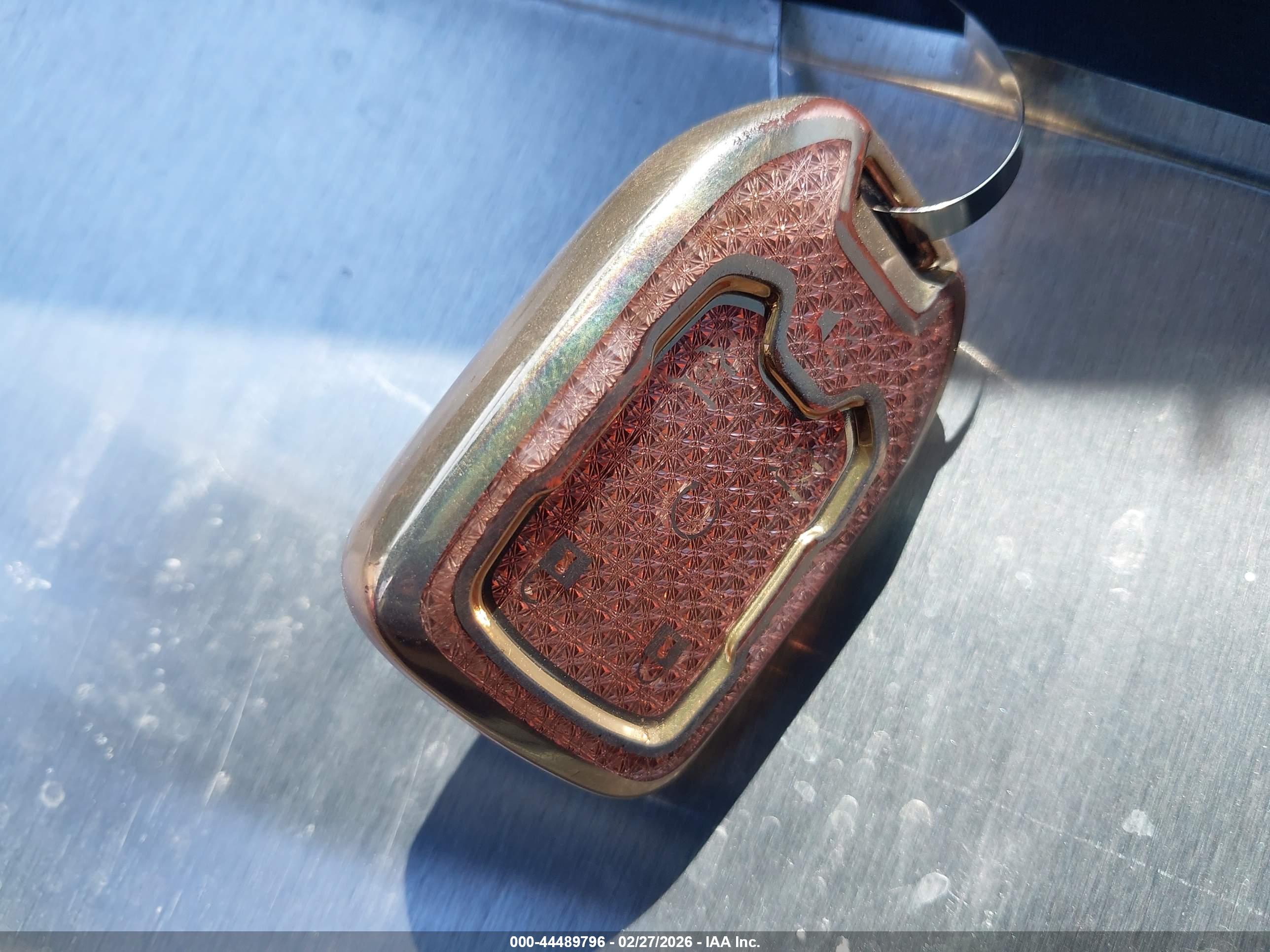 GMC YUKON image 11