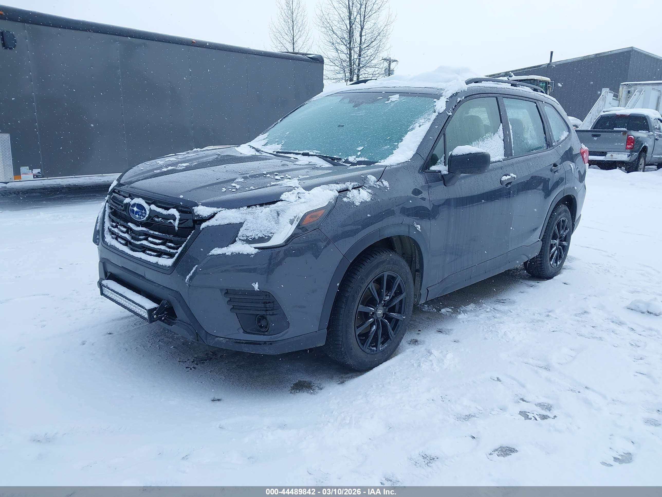 SUBARU FORESTER image 2
