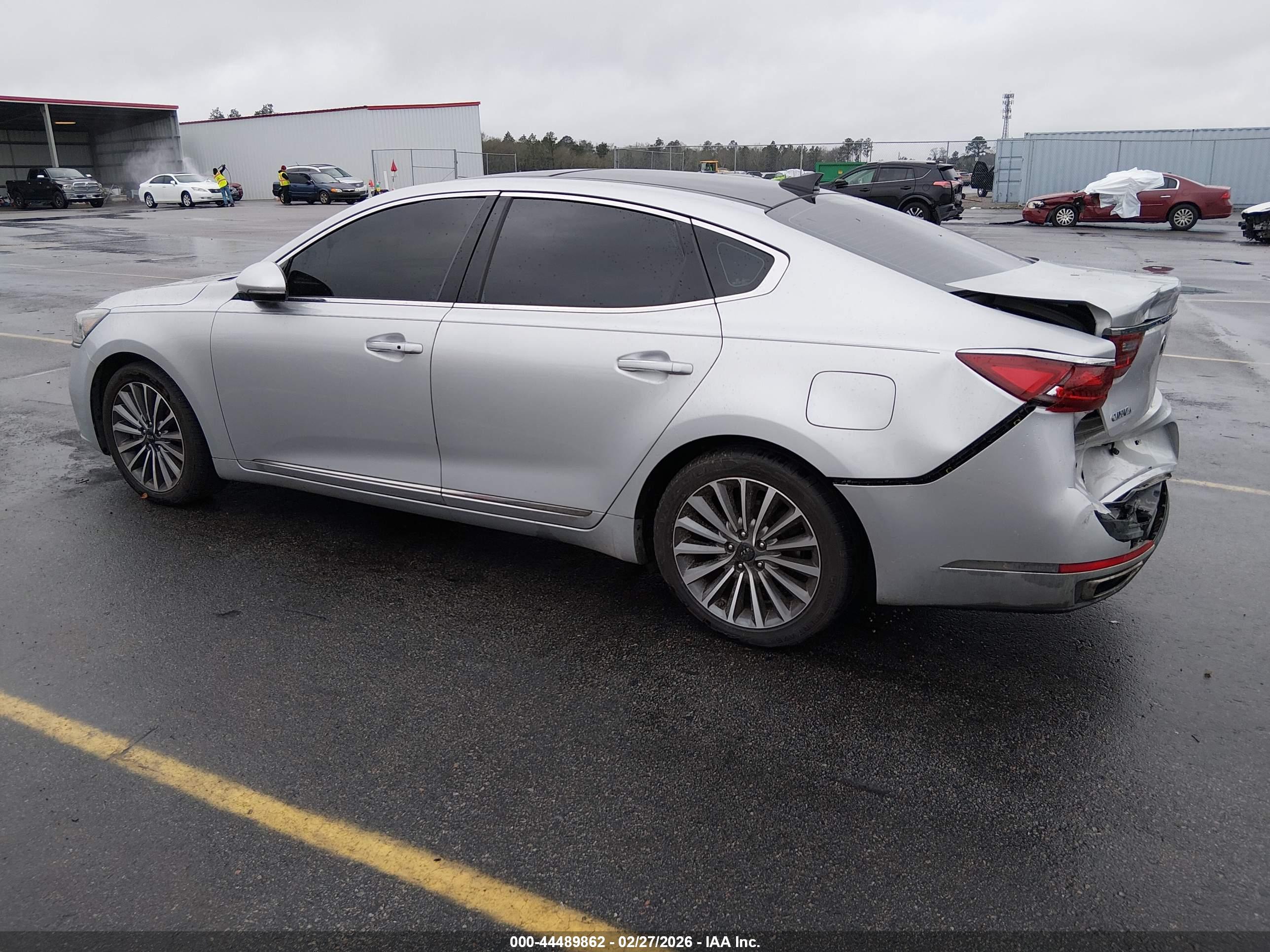 KIA CADENZA image 3