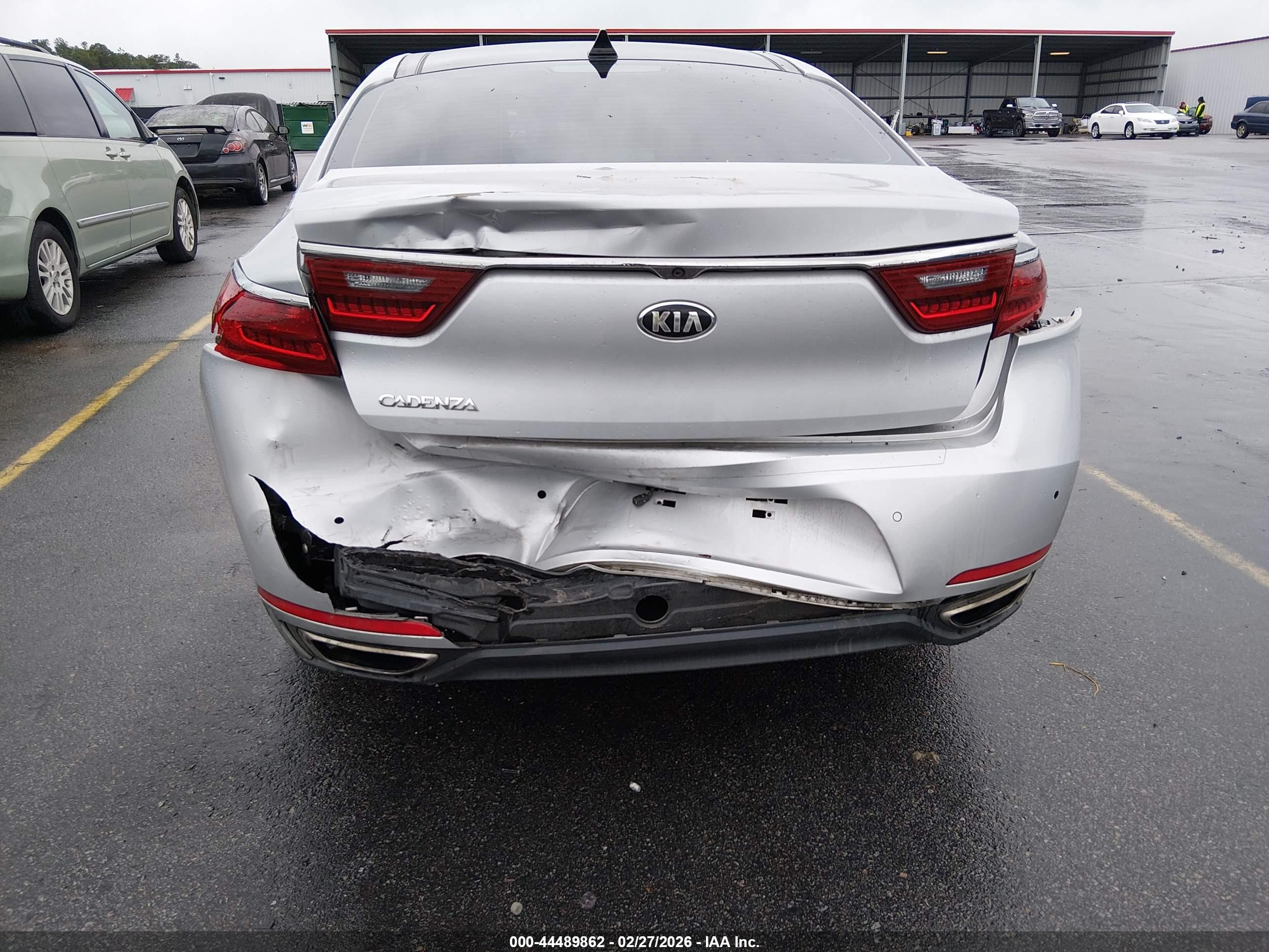 KIA CADENZA image 6