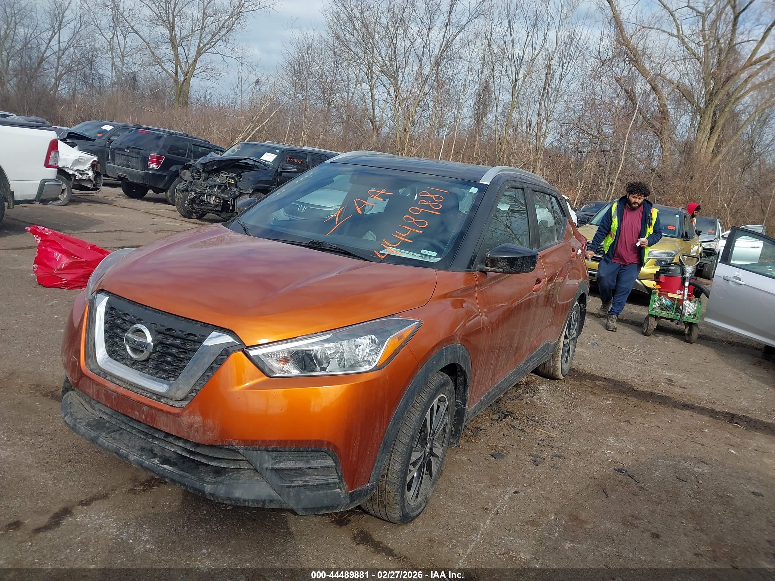 NISSAN KICKS image 2