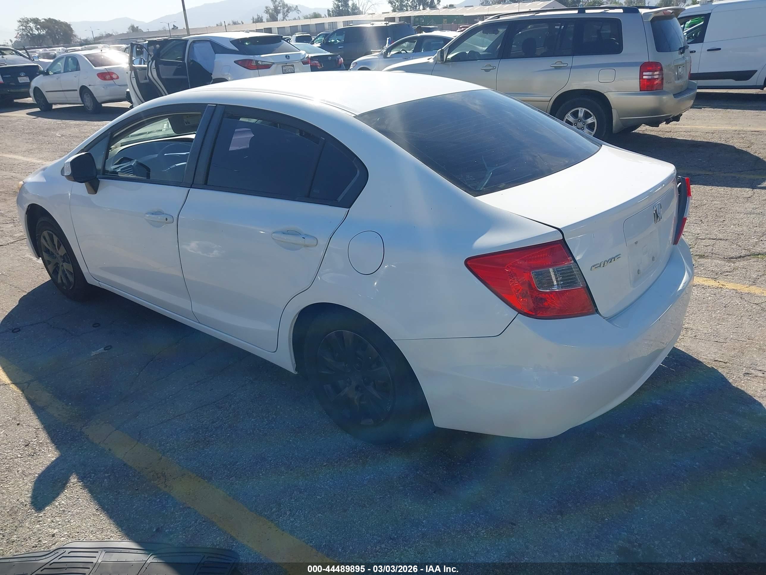 HONDA CIVIC image 3