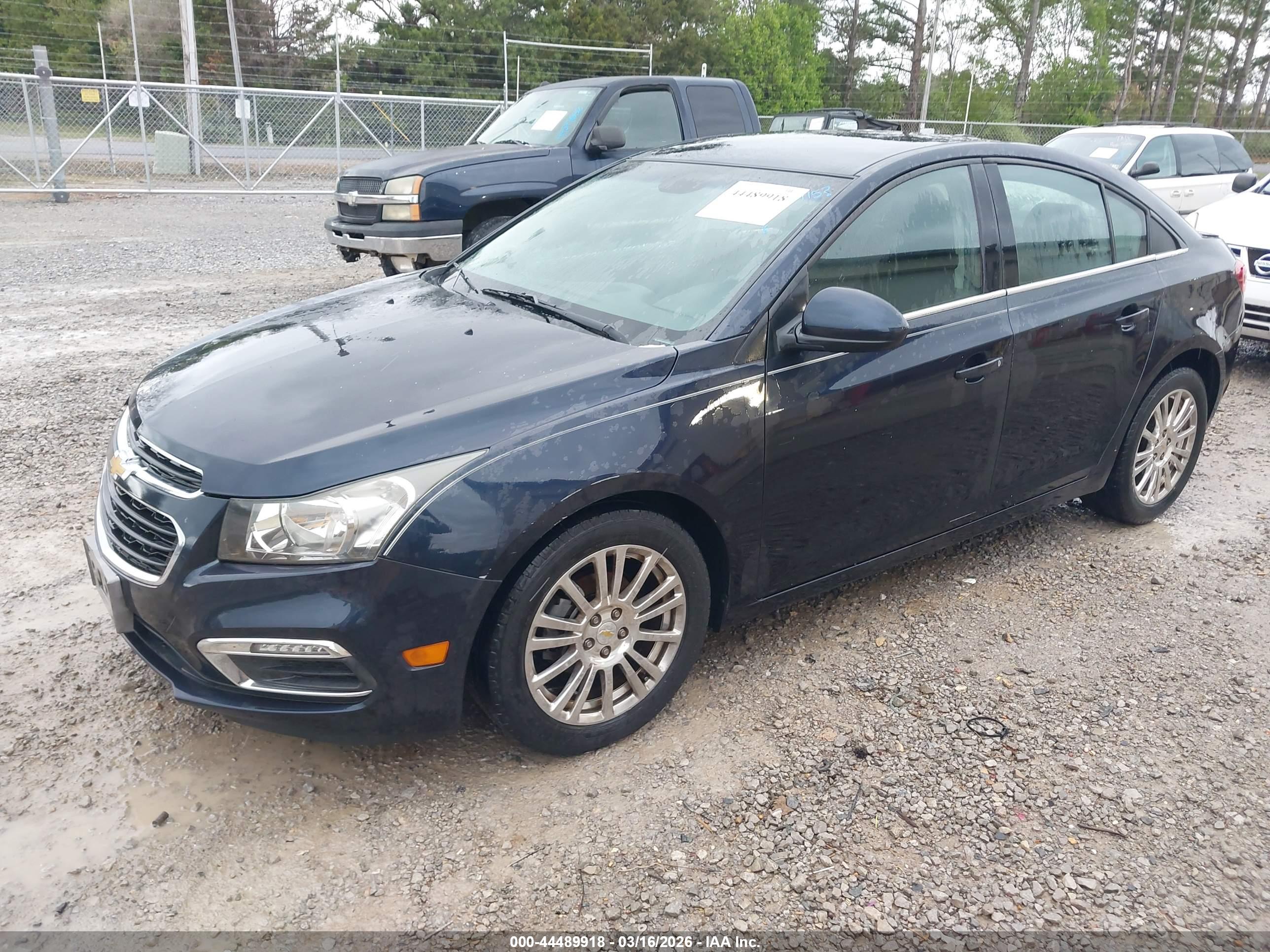 CHEVROLET CRUZE image 2