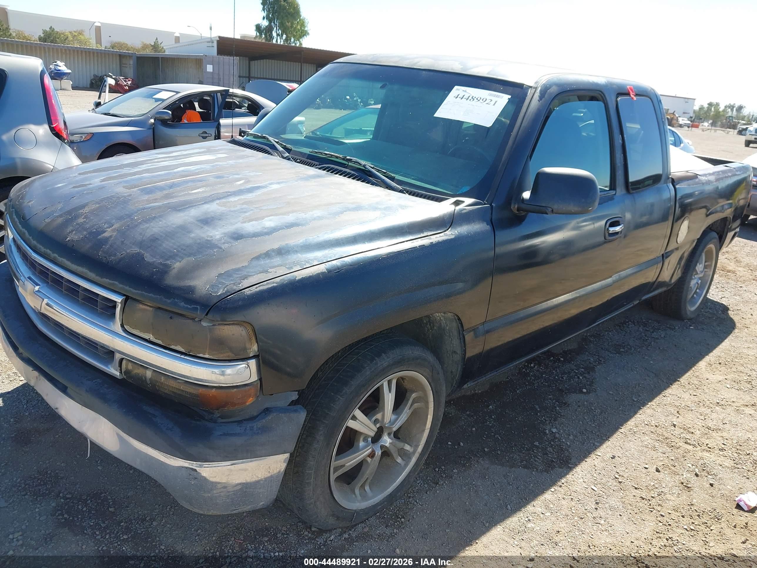 CHEVROLET SILVERADO image 2