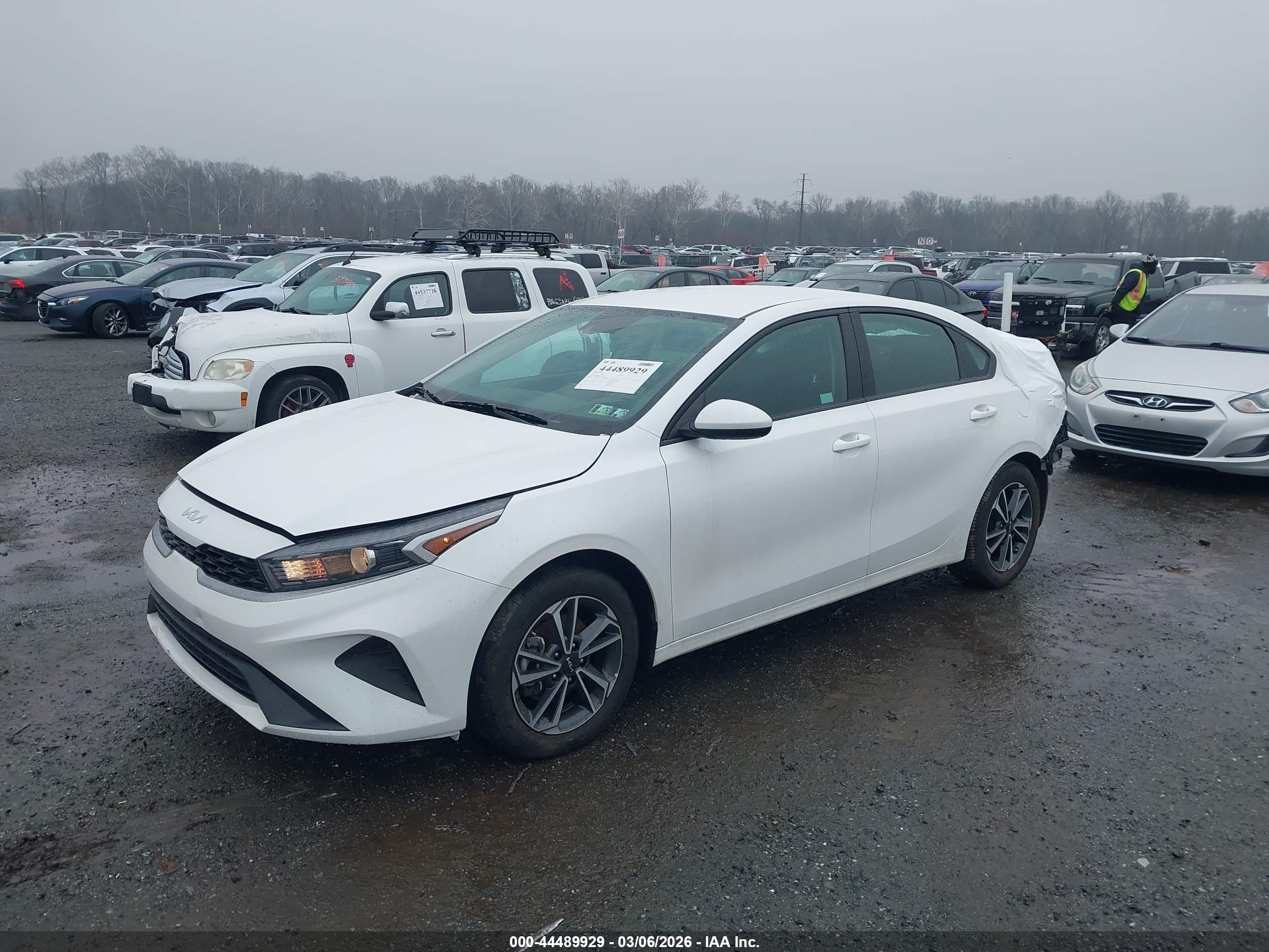 KIA FORTE image 2