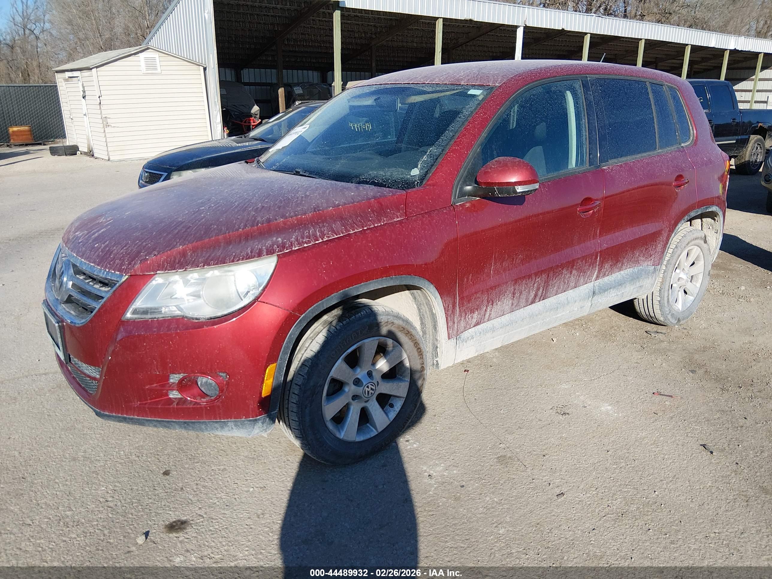 VOLKSWAGEN TIGUAN image 2