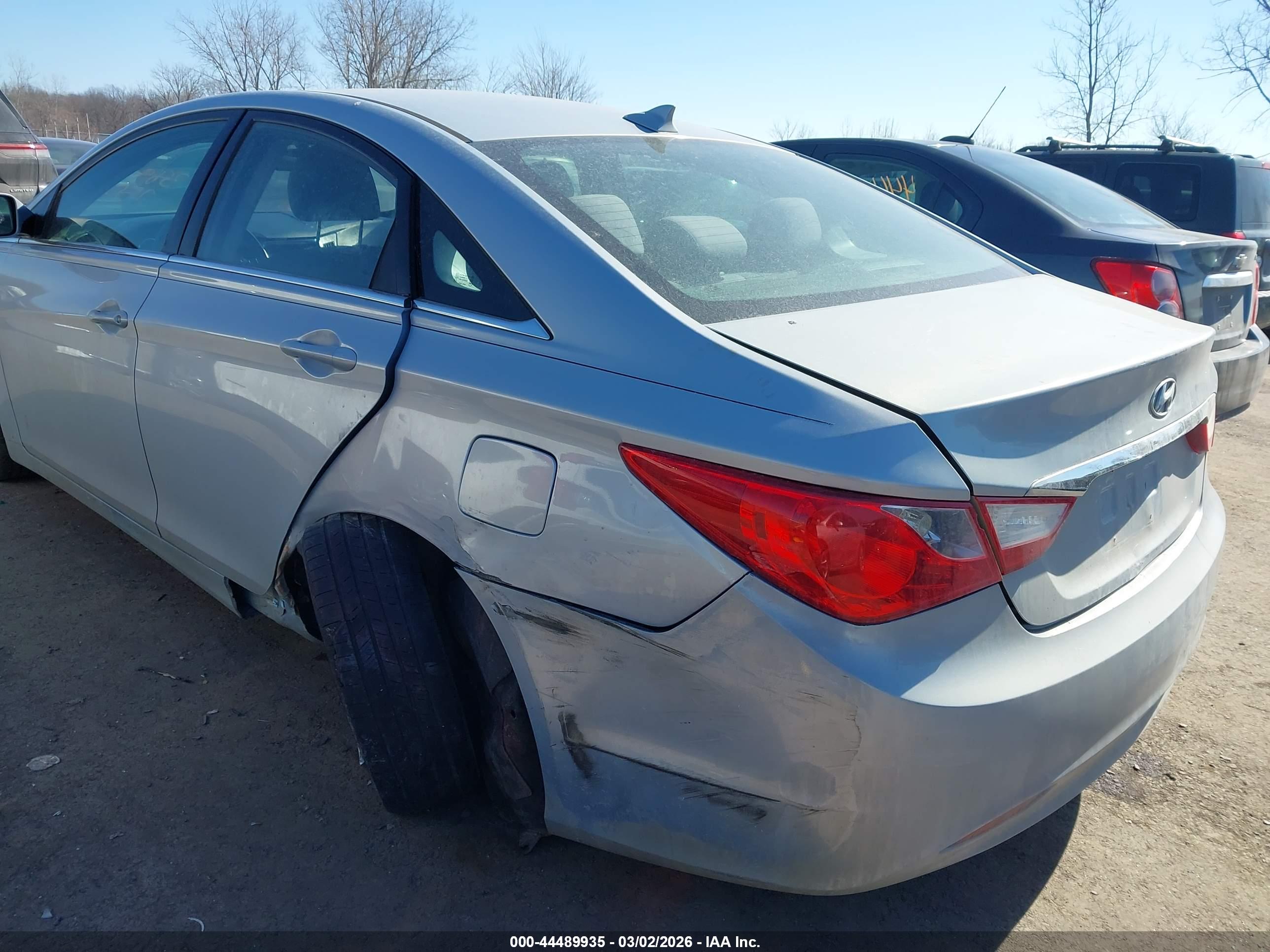 HYUNDAI SONATA image 6