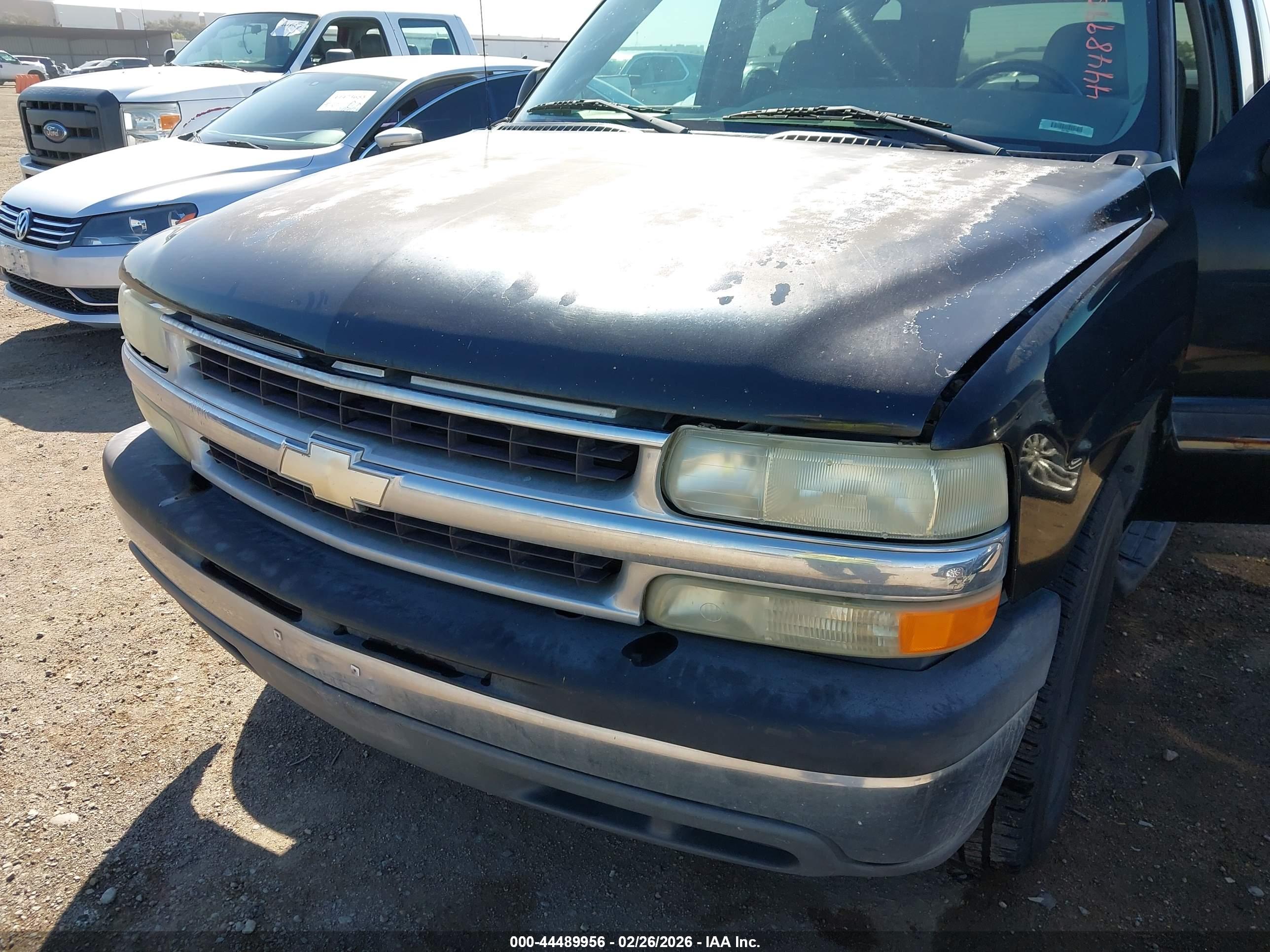 CHEVROLET TAHOE image 6