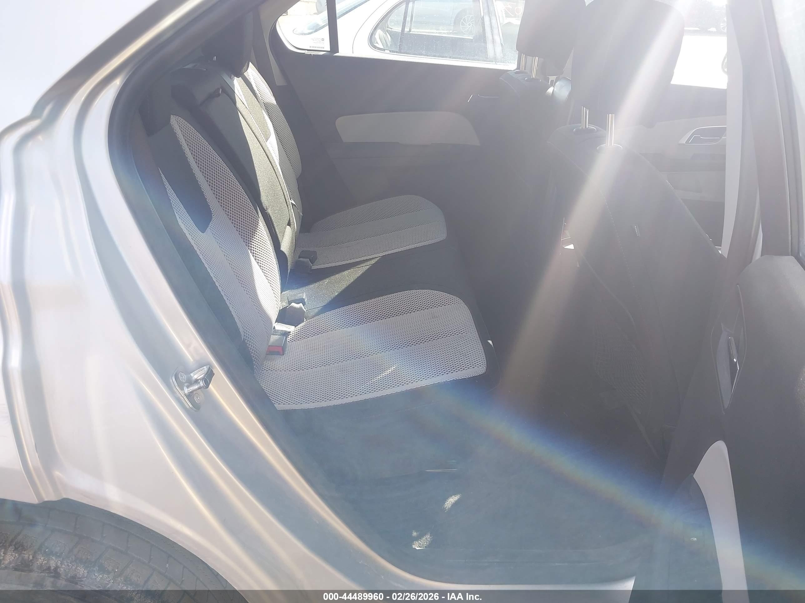 CHEVROLET EQUINOX image 8