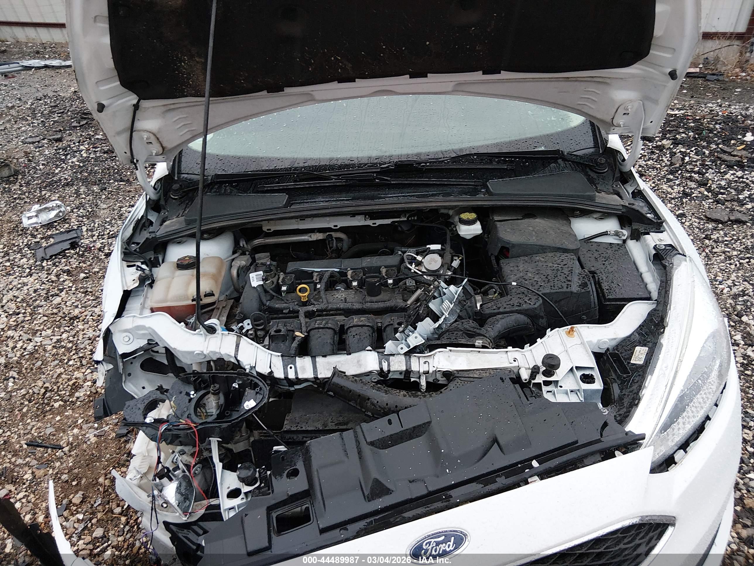 FORD FOCUS image 10