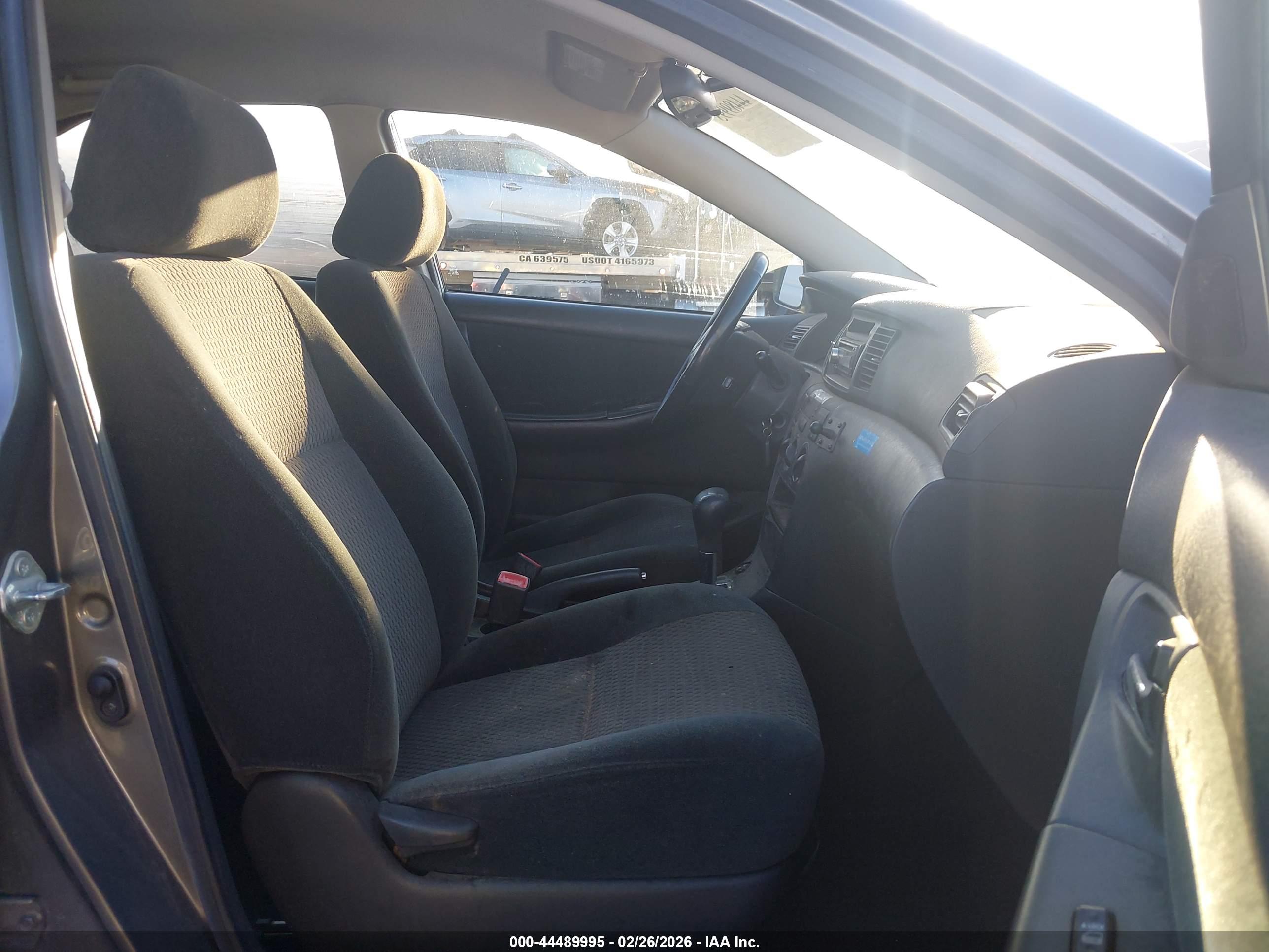 TOYOTA COROLLA image 5