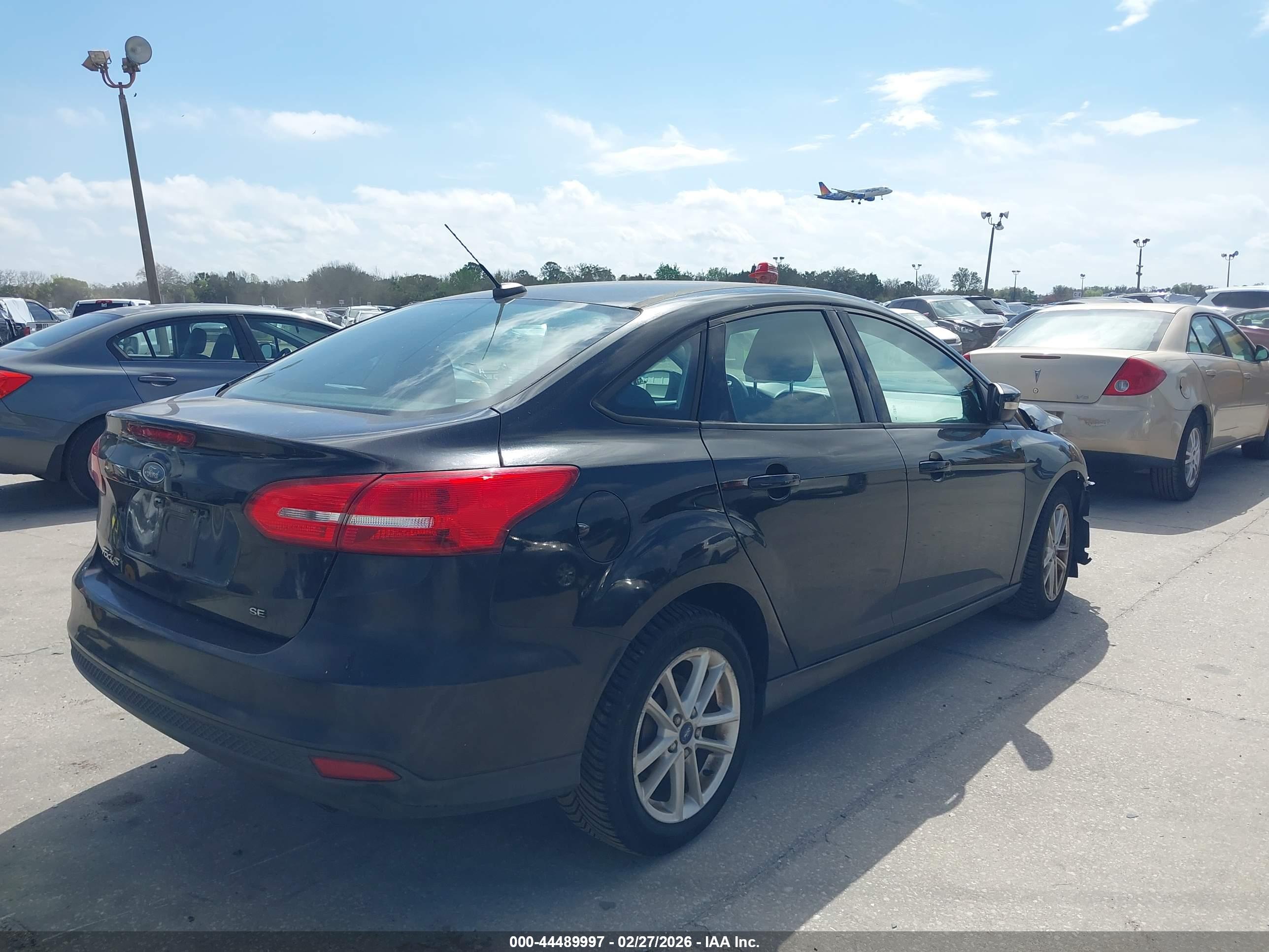 FORD FOCUS image 4