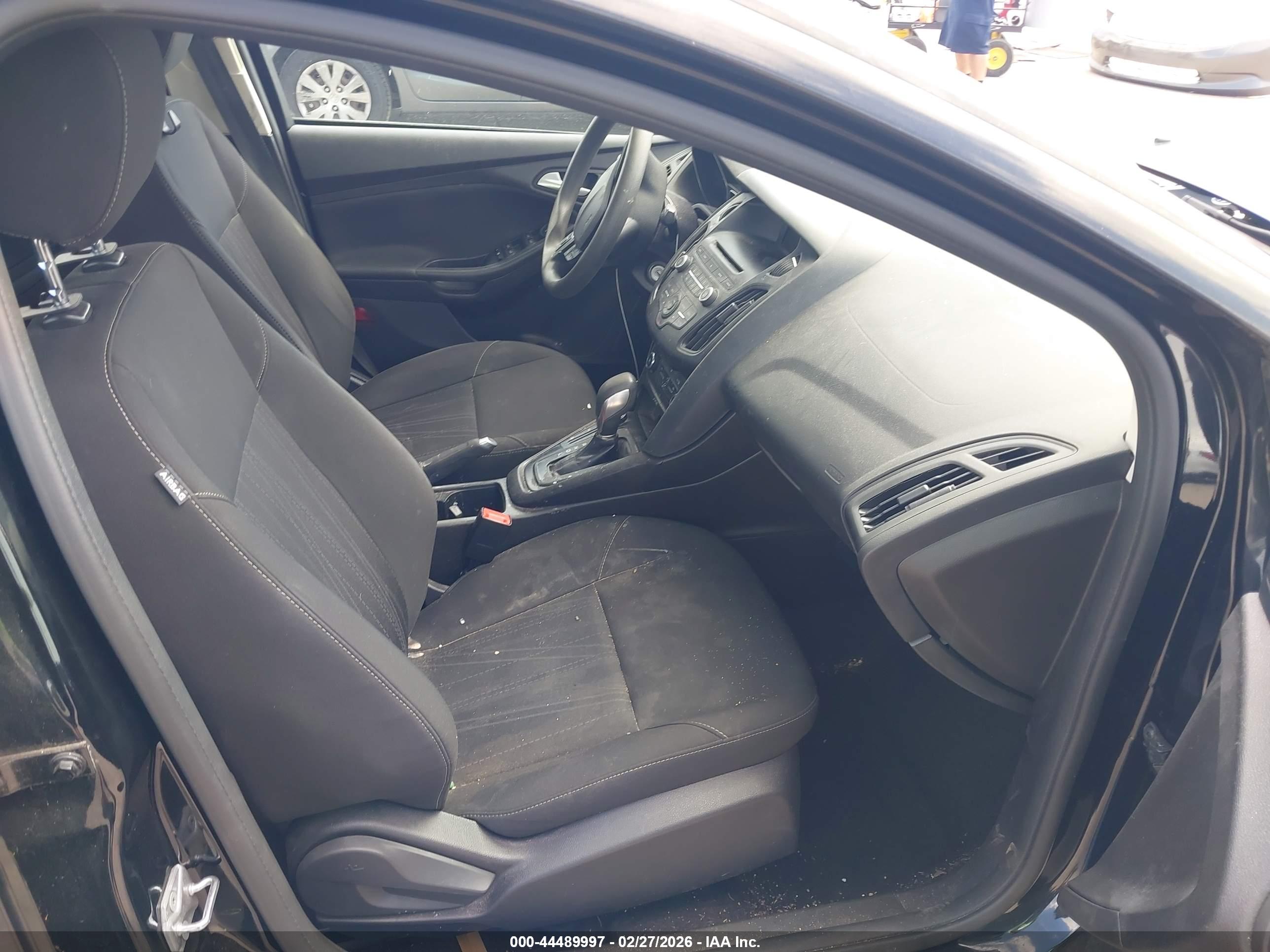 FORD FOCUS image 5