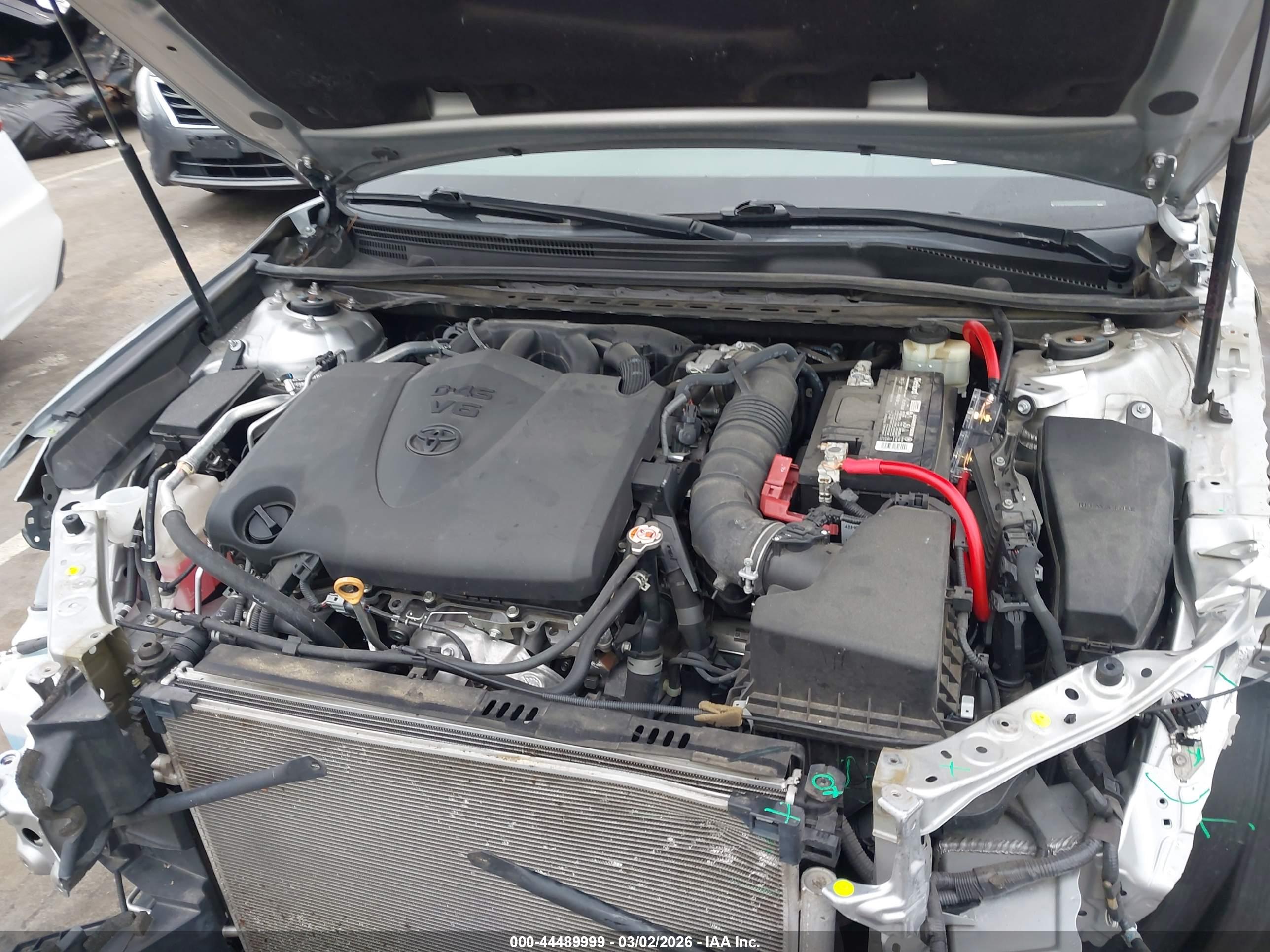 TOYOTA CAMRY image 10