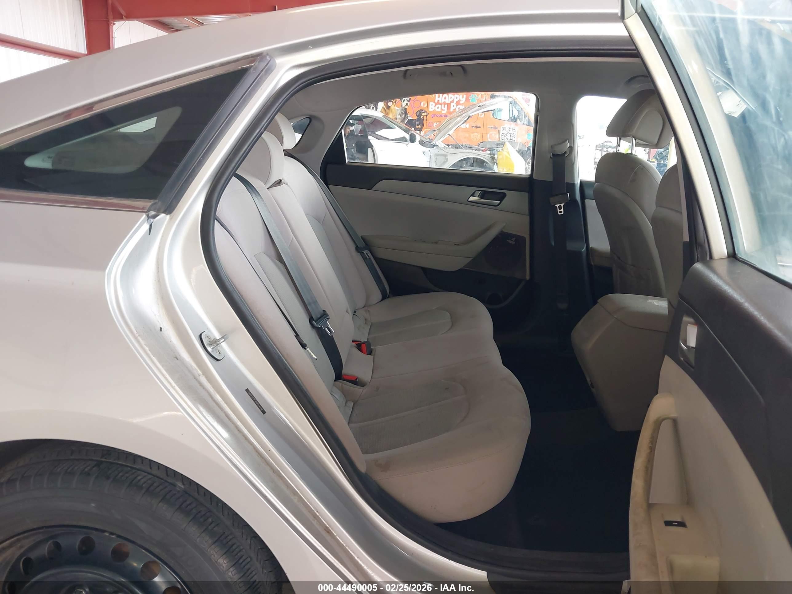 HYUNDAI SONATA image 8