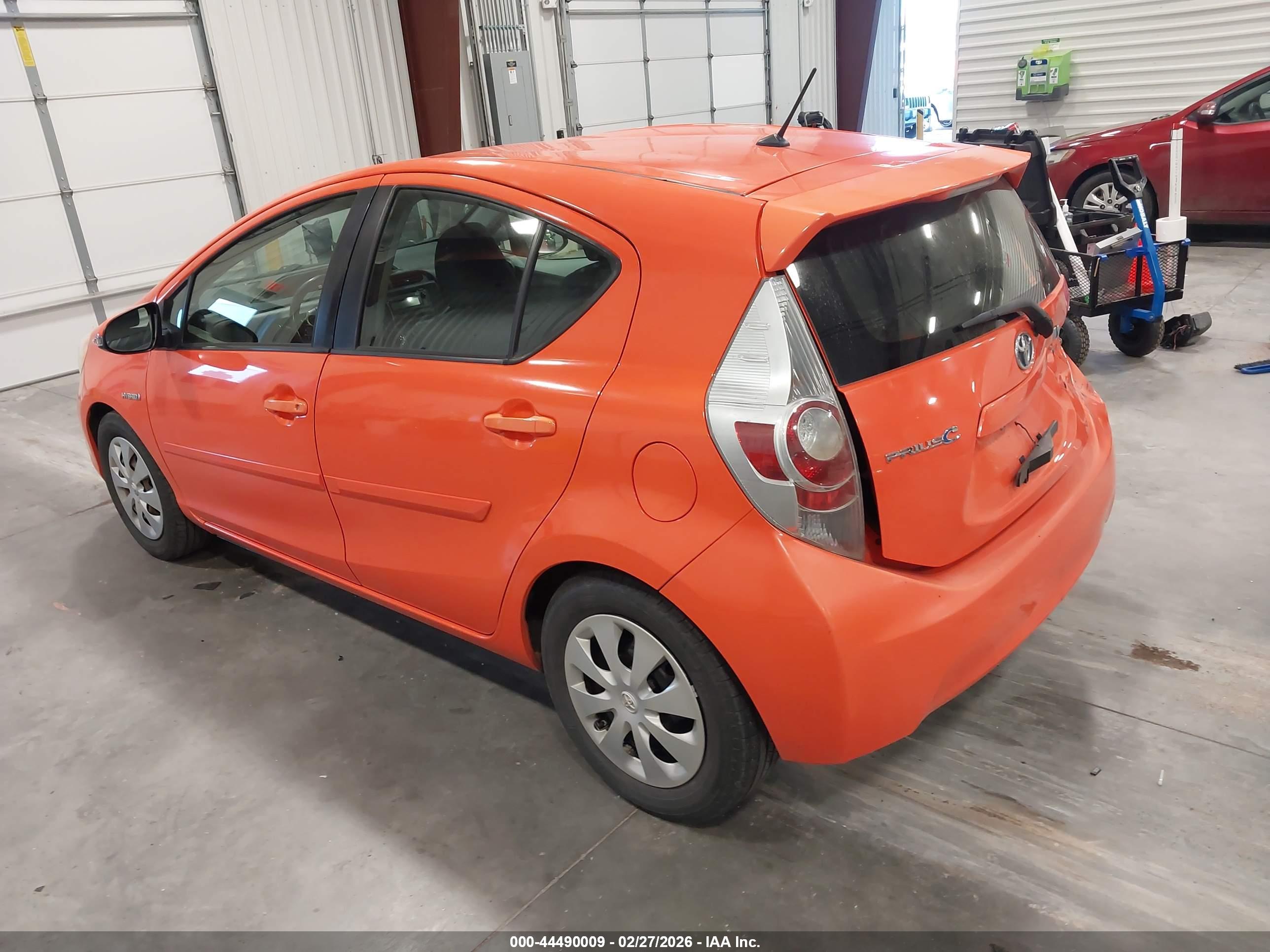 TOYOTA PRIUS image 3