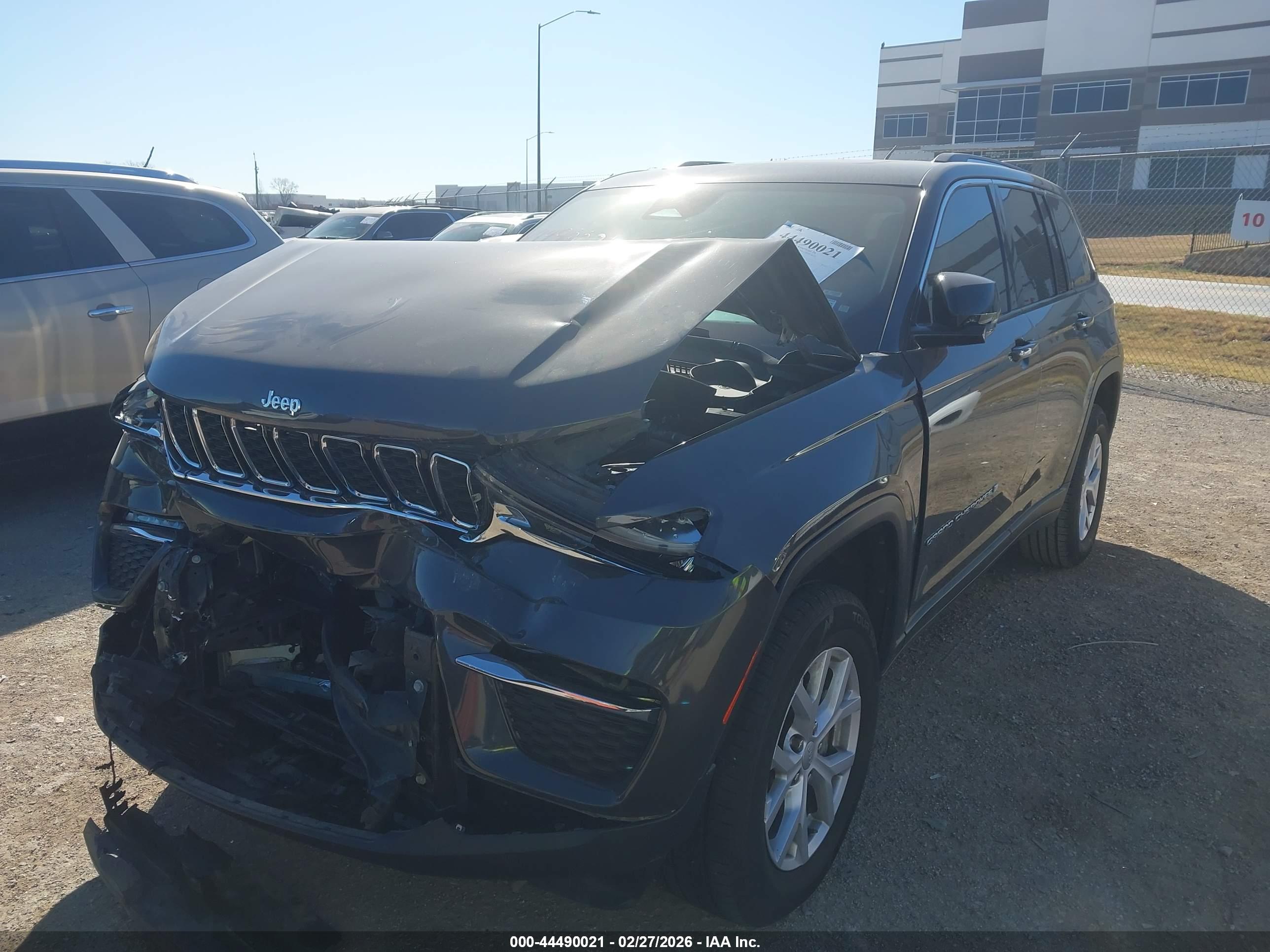 JEEP GRAND image 2