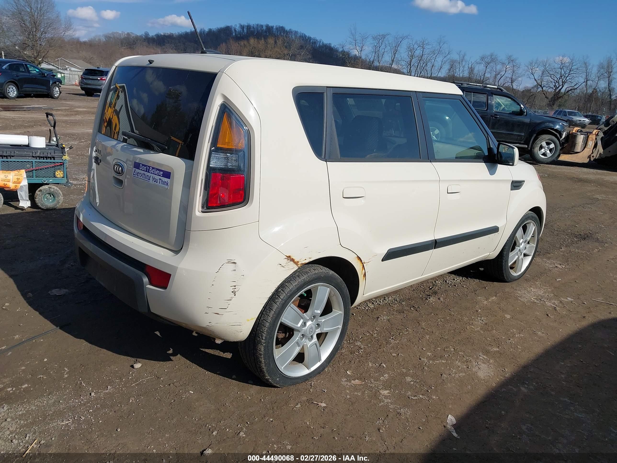 KIA SOUL image 4