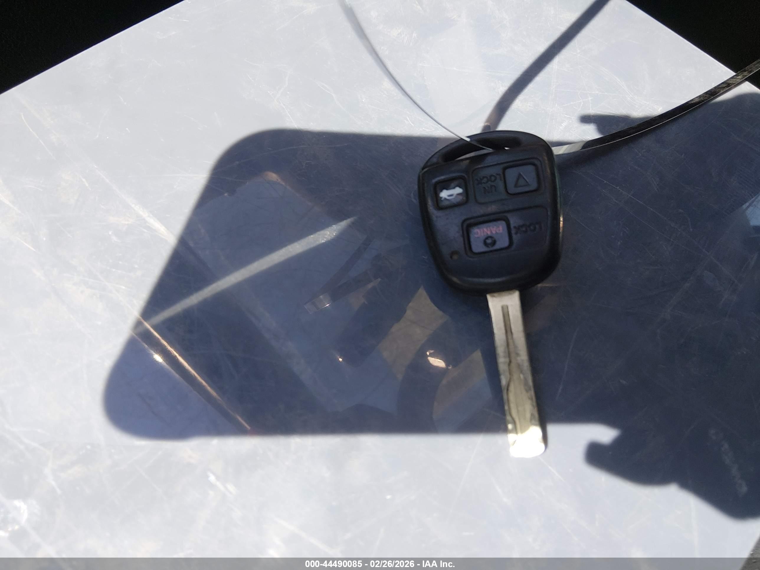 LEXUS IS image 11