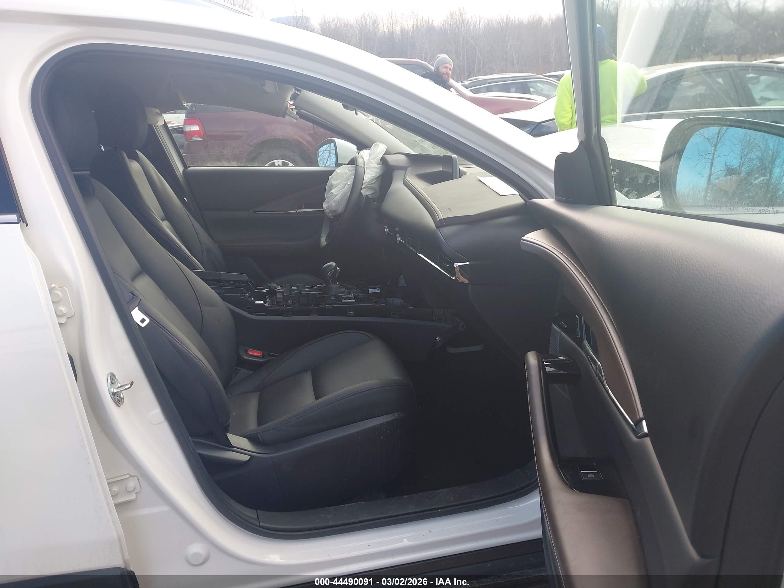 MAZDA CX-30 image 5