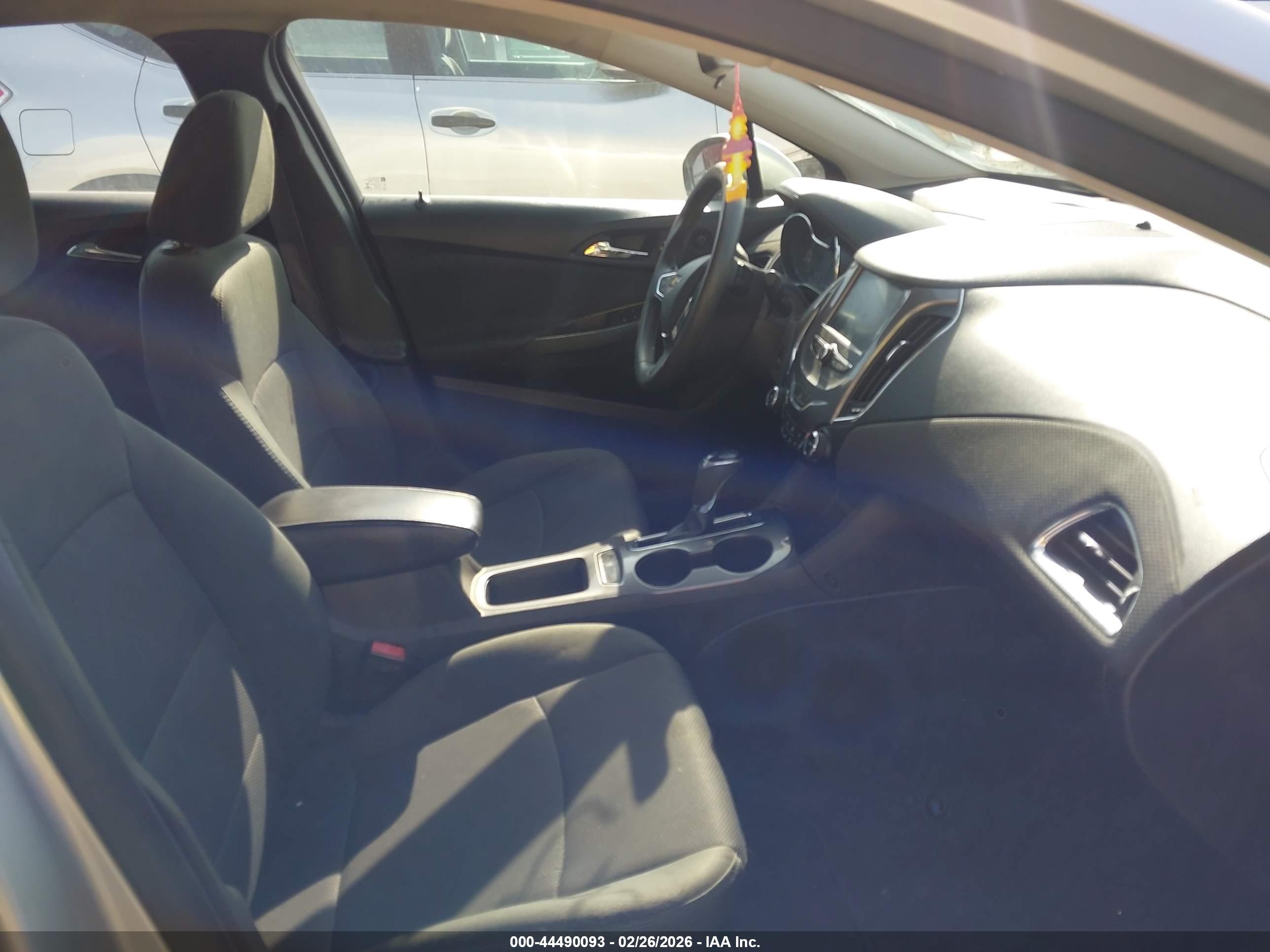 CHEVROLET CRUZE image 5
