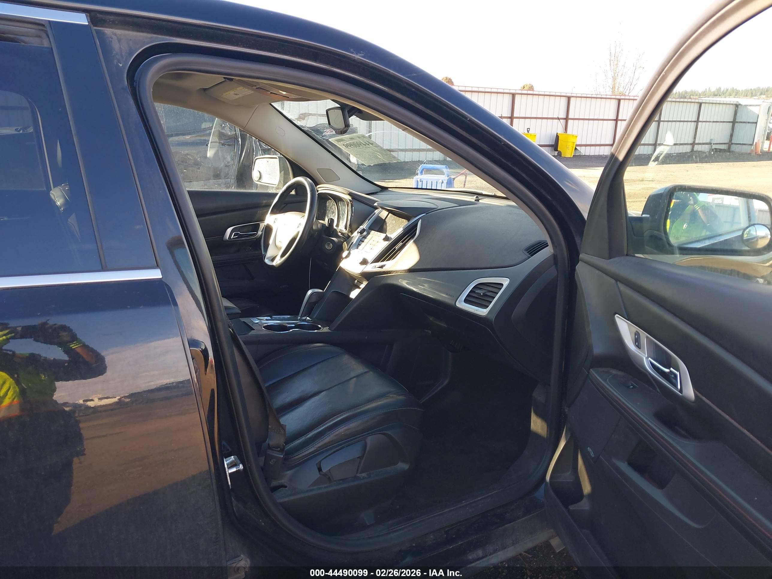 GMC TERRAIN image 5
