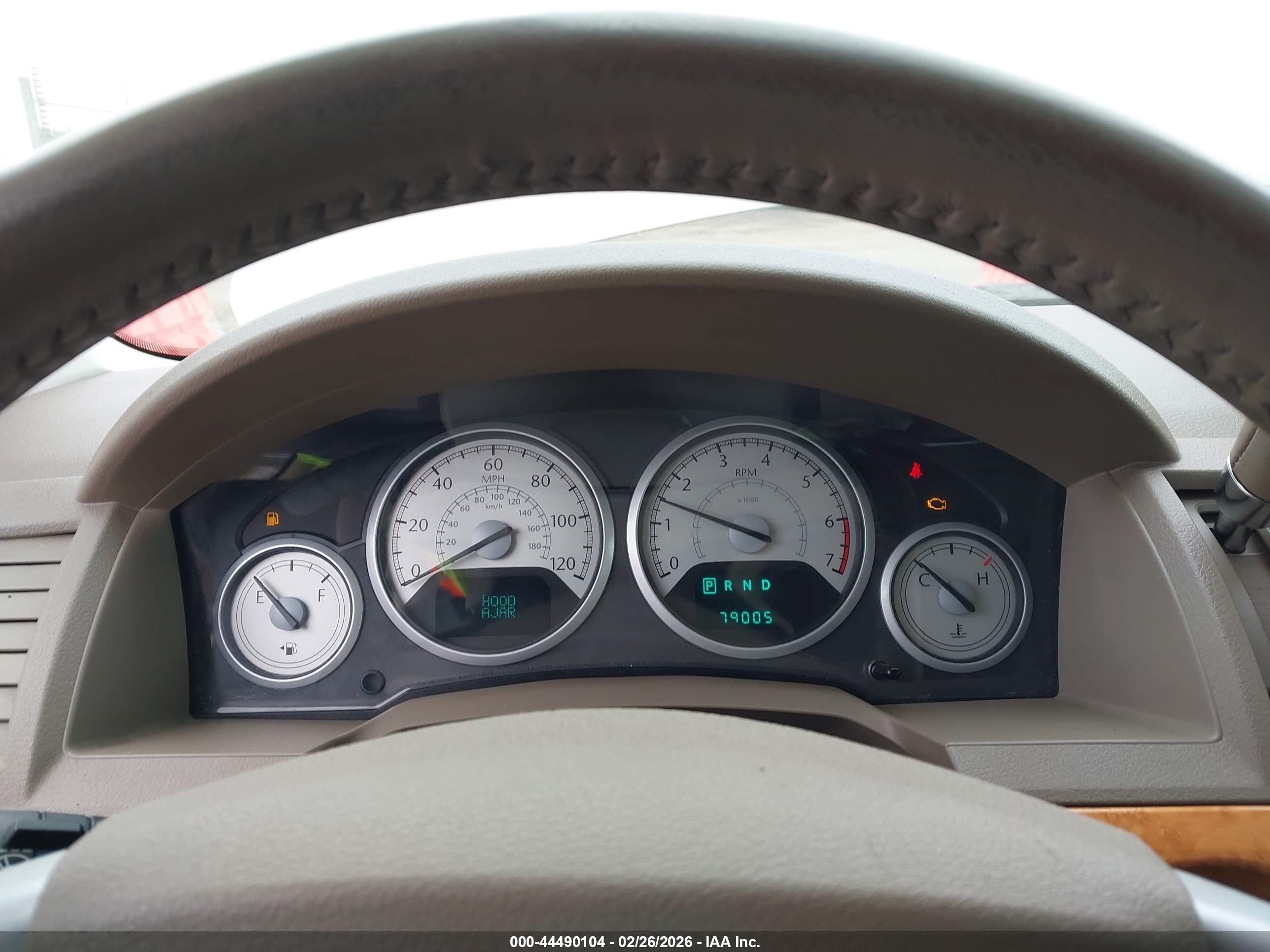 CHRYSLER TOWN image 7
