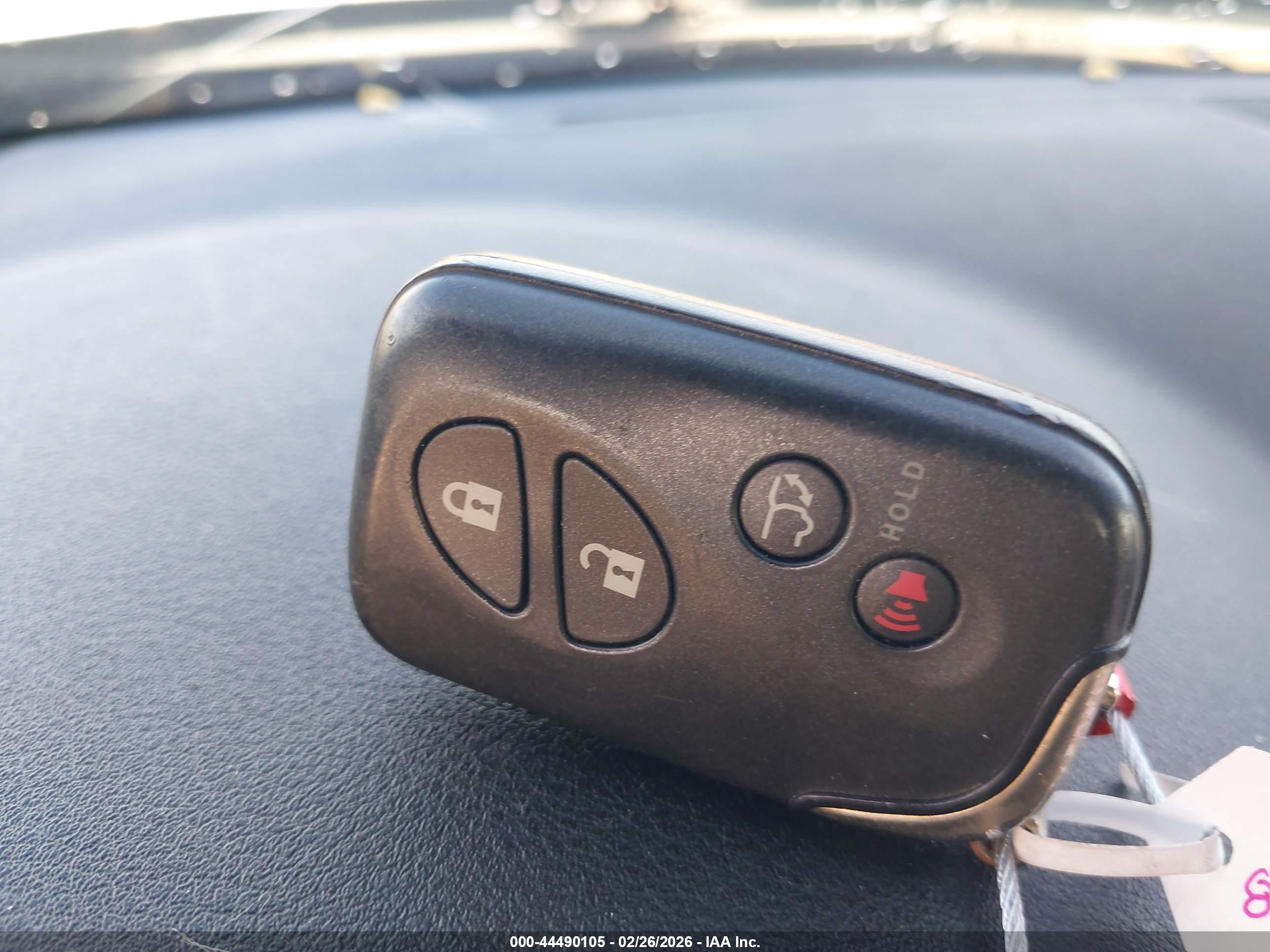 LEXUS ES image 11
