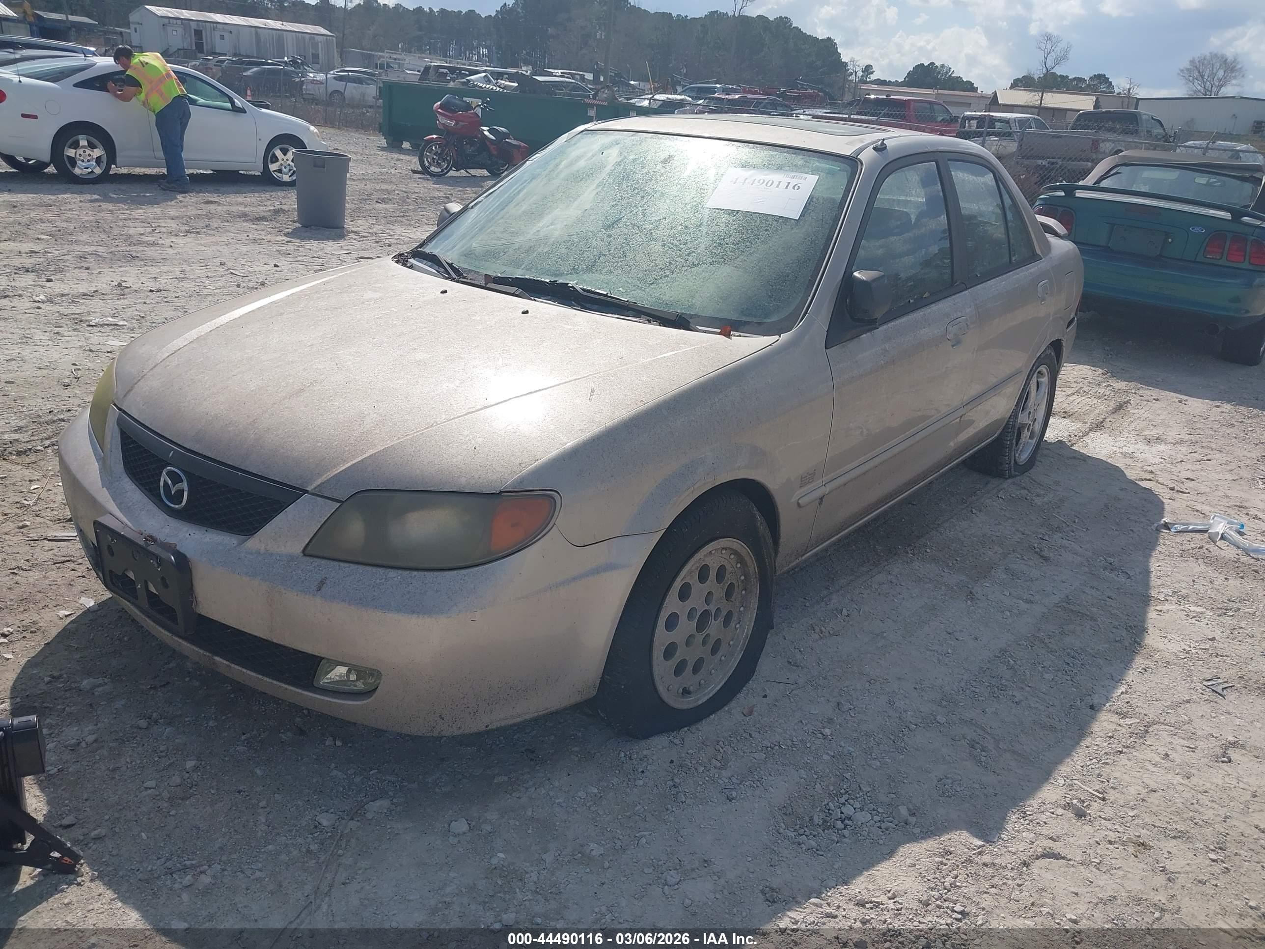 MAZDA PROTEGE image 2