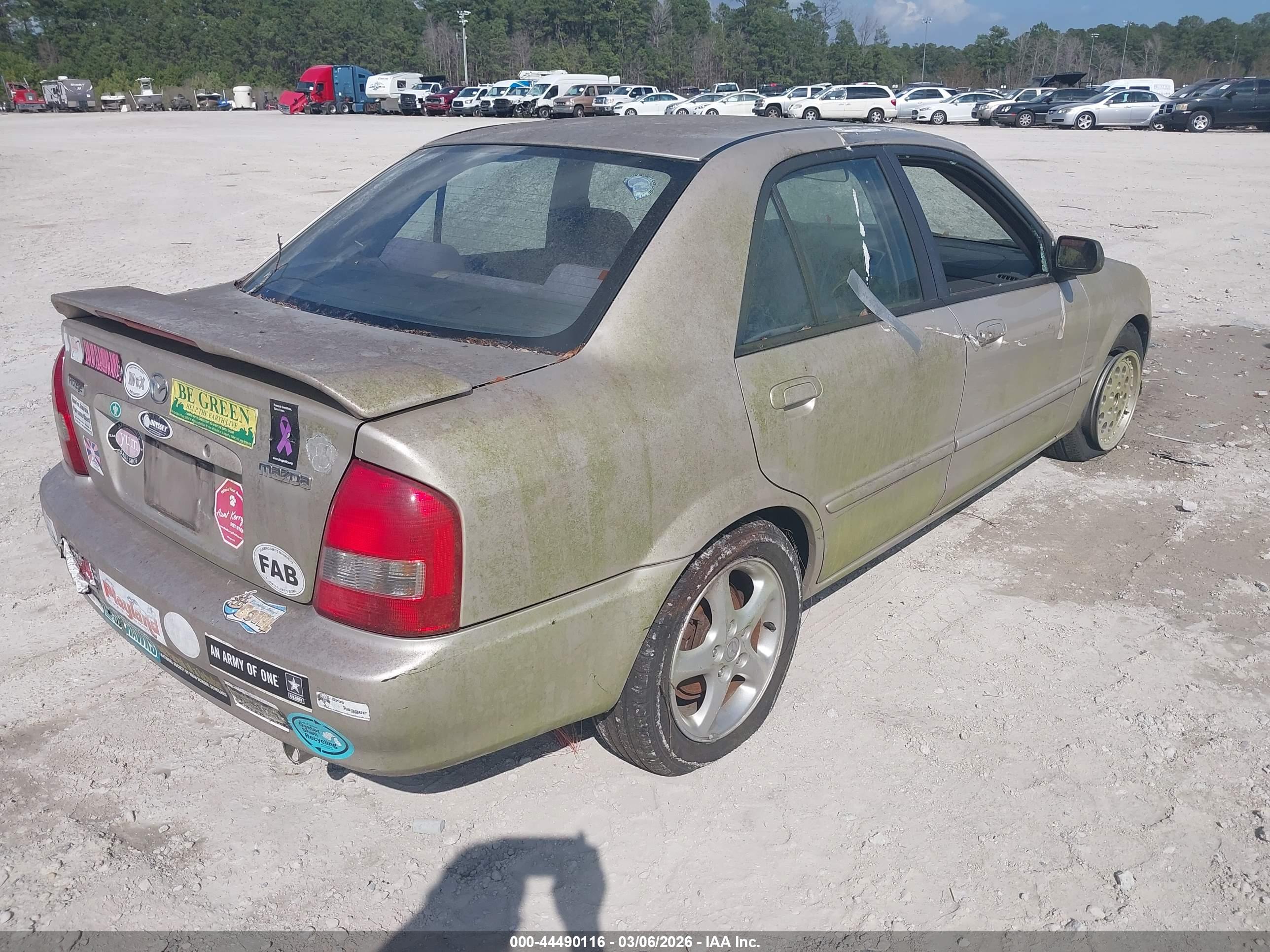 MAZDA PROTEGE image 4