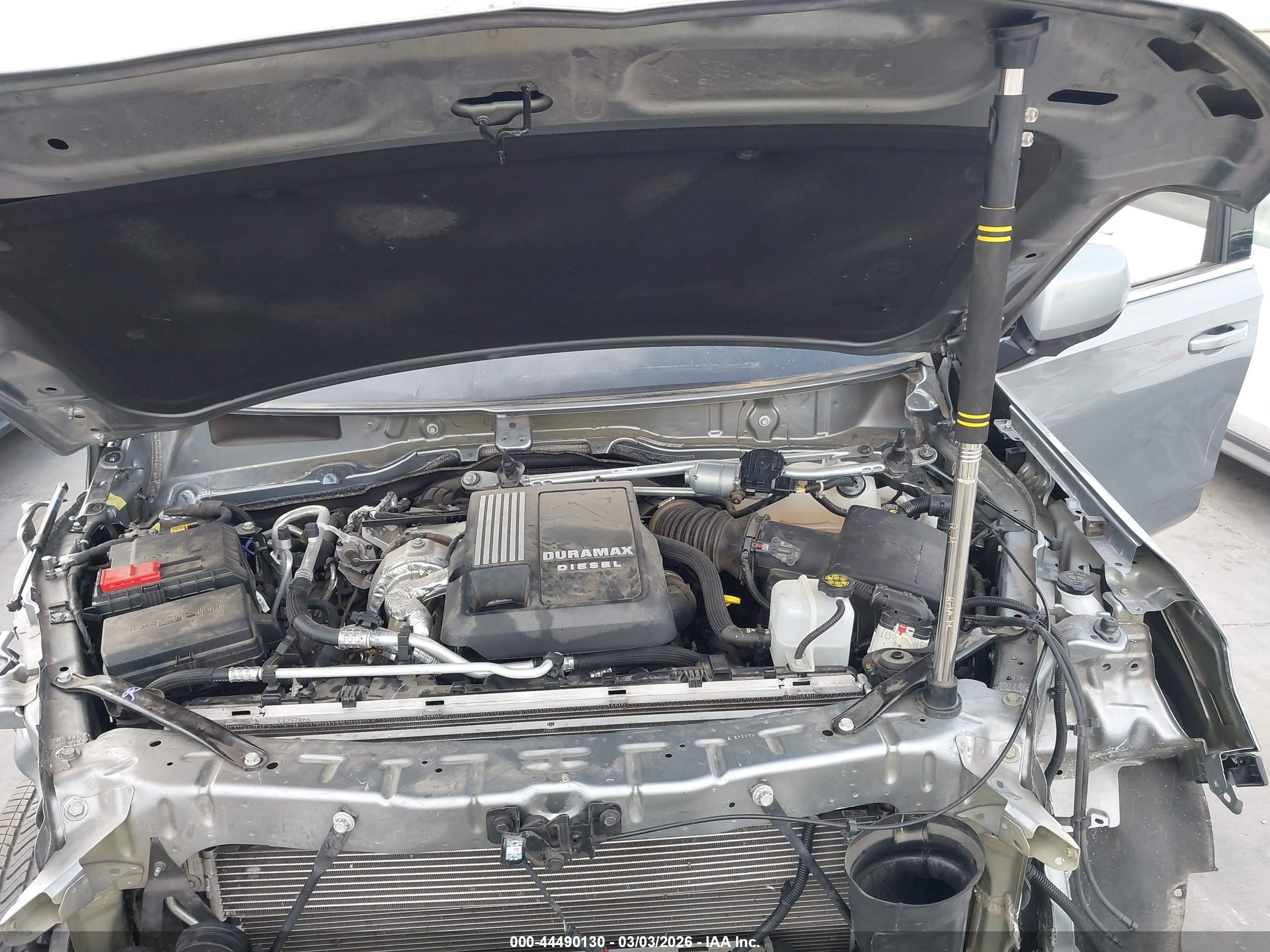 CHEVROLET TAHOE image 10