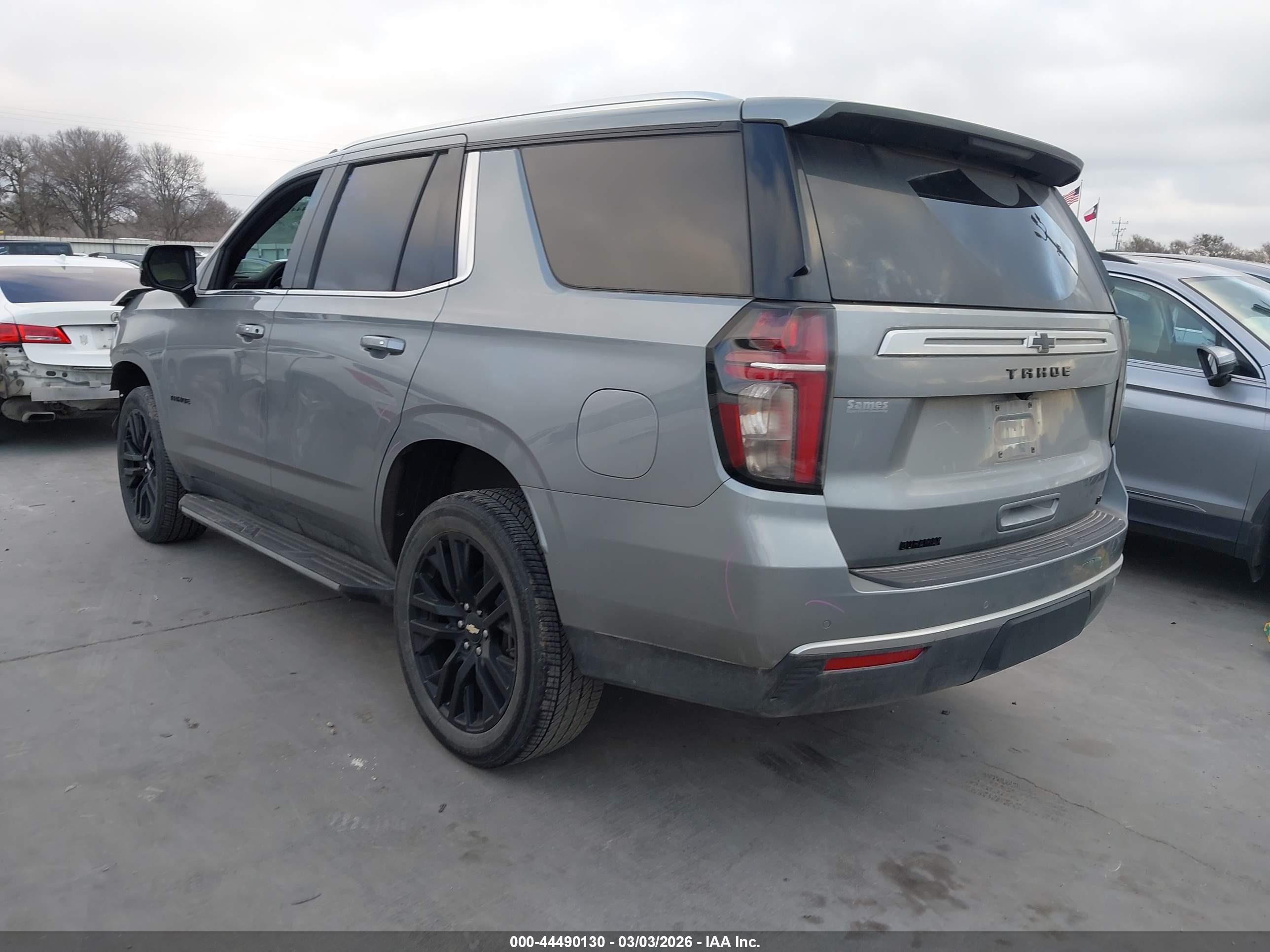 CHEVROLET TAHOE image 3