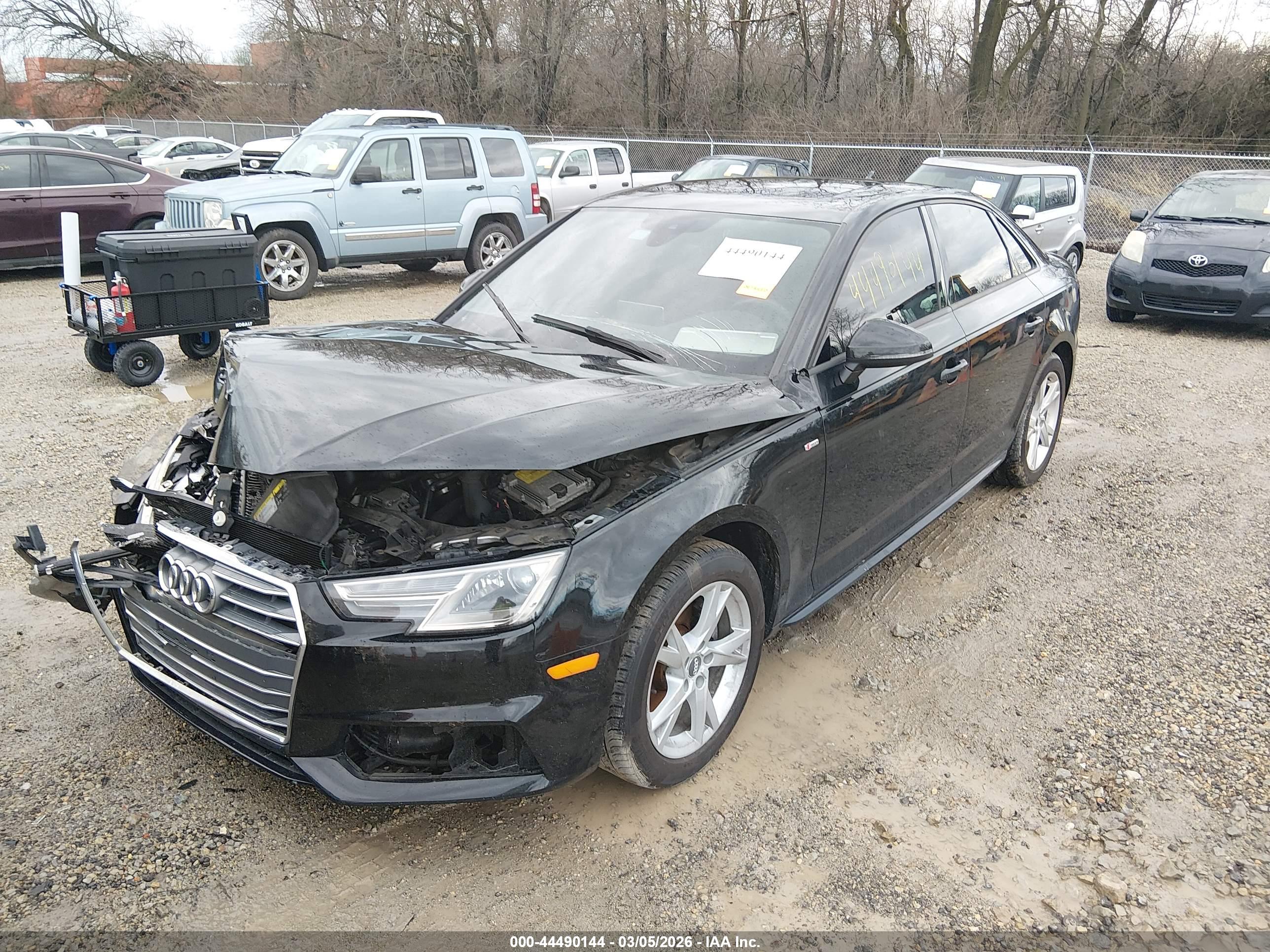 AUDI A4 image 2