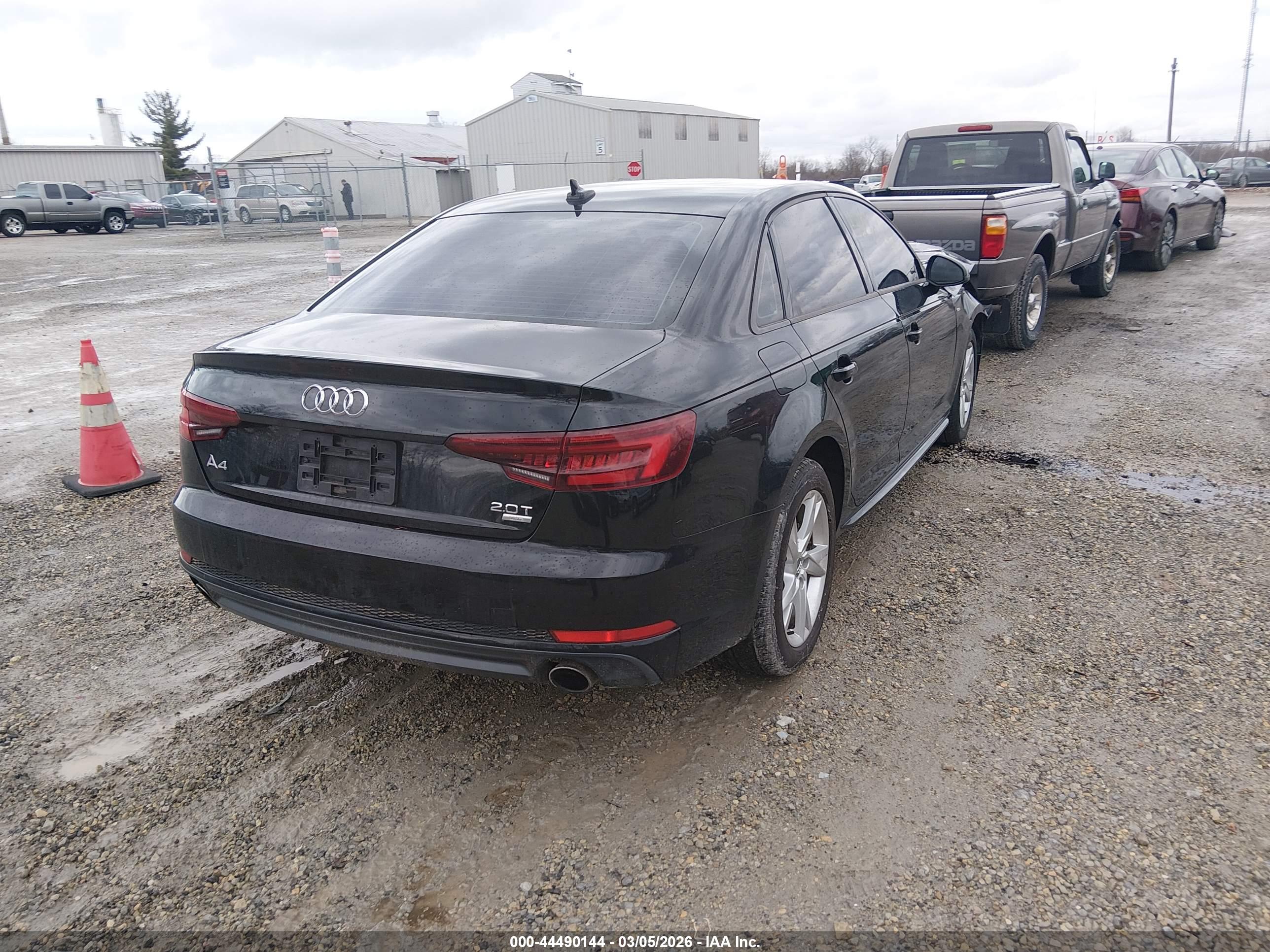 AUDI A4 image 4