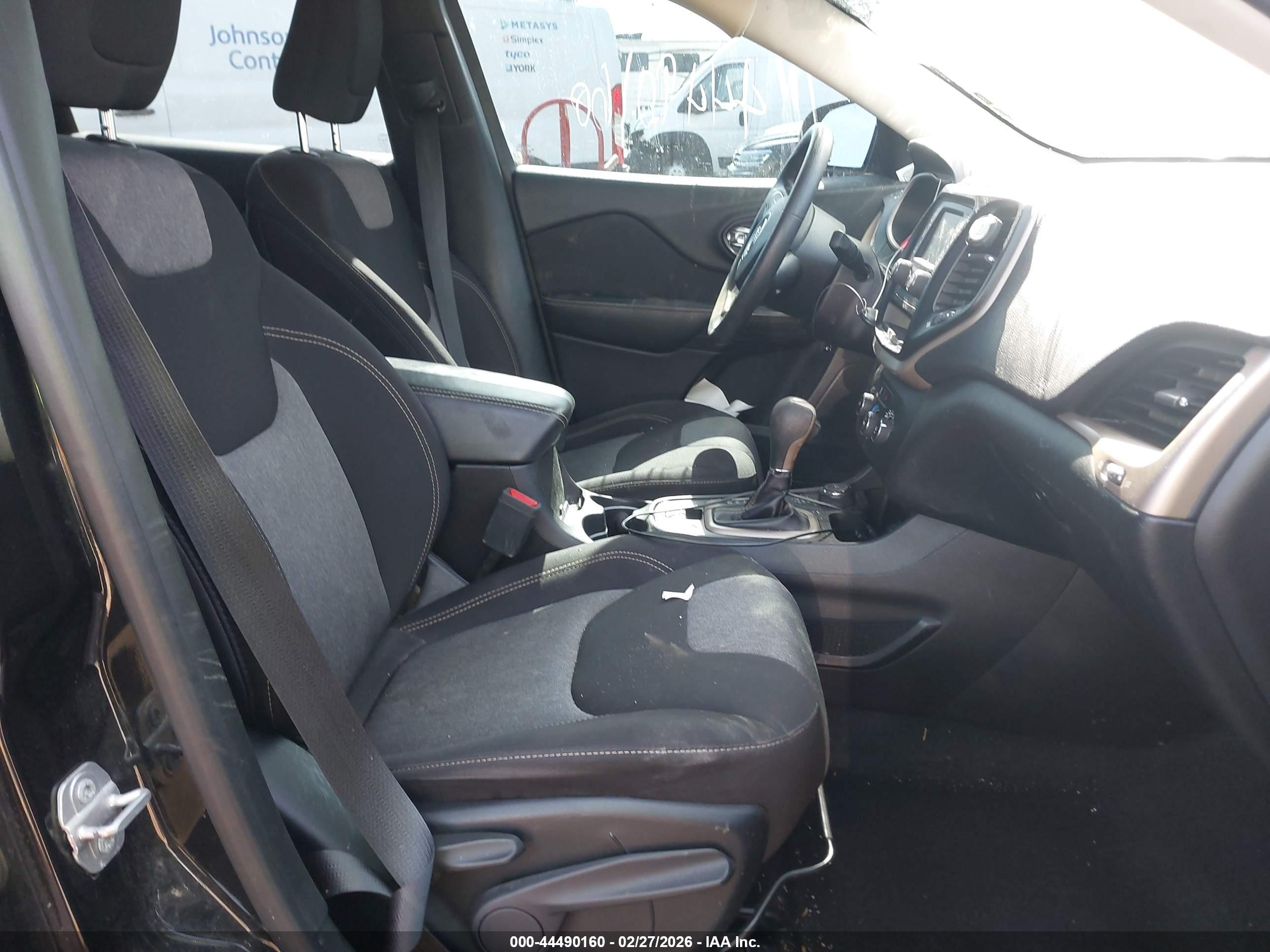 JEEP CHEROKEE image 5