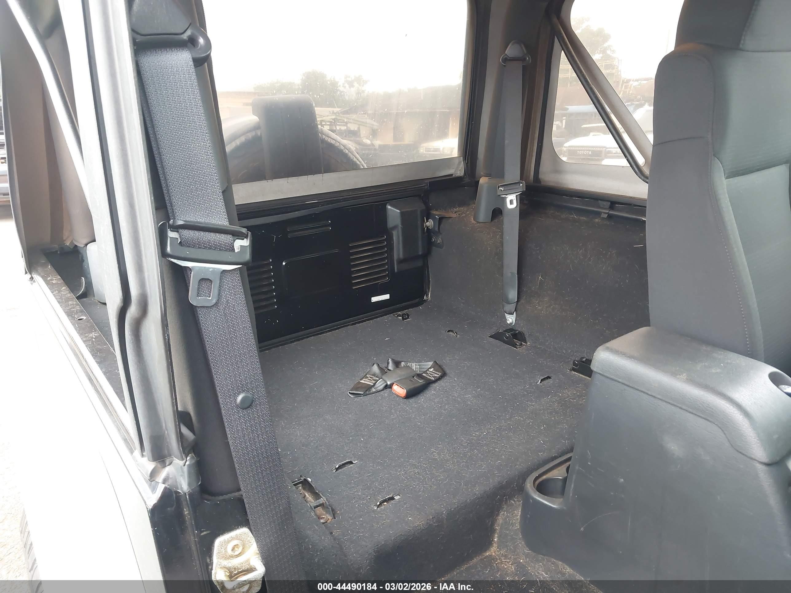JEEP WRANGLER image 8