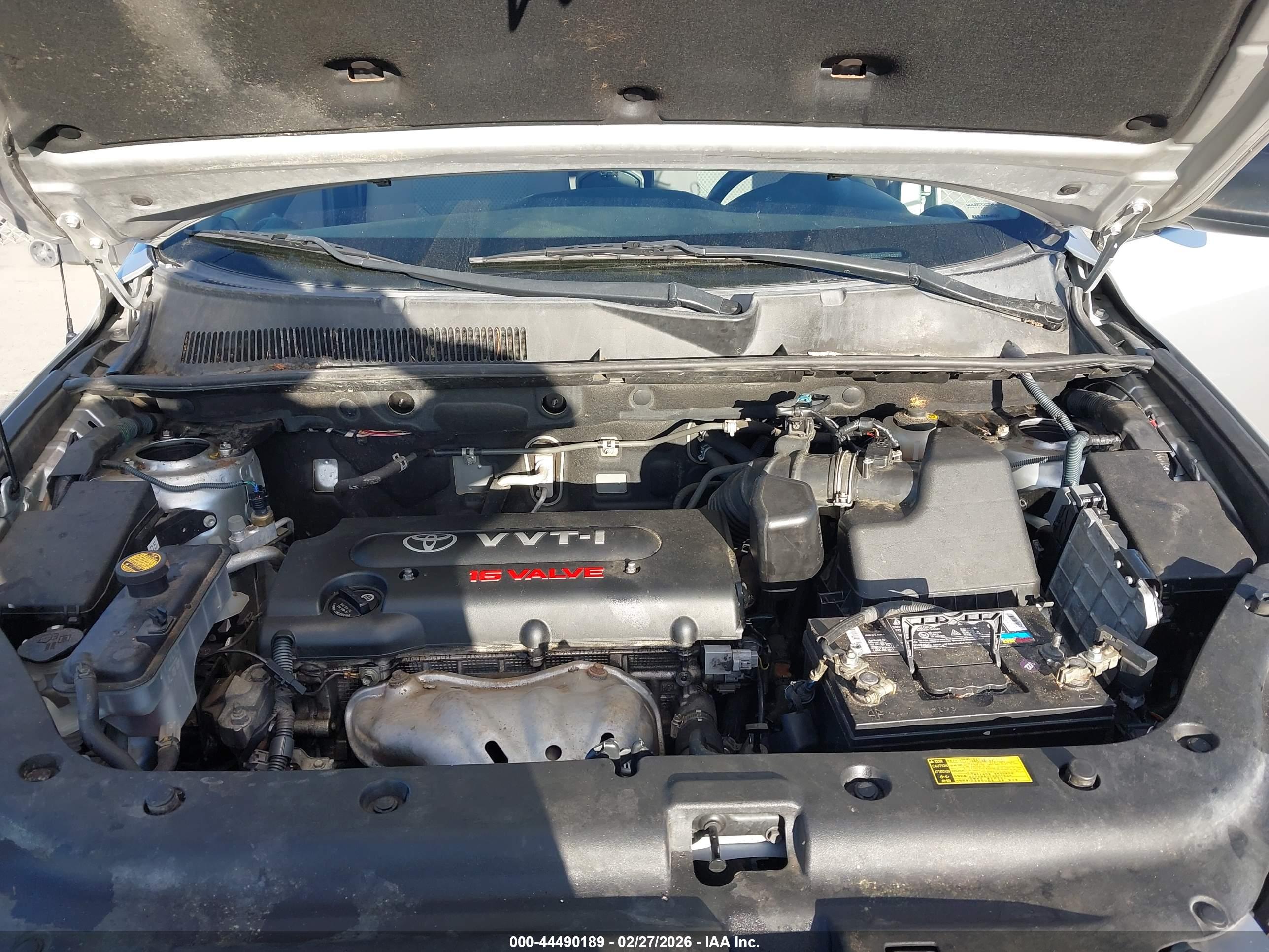 TOYOTA RAV4 image 10