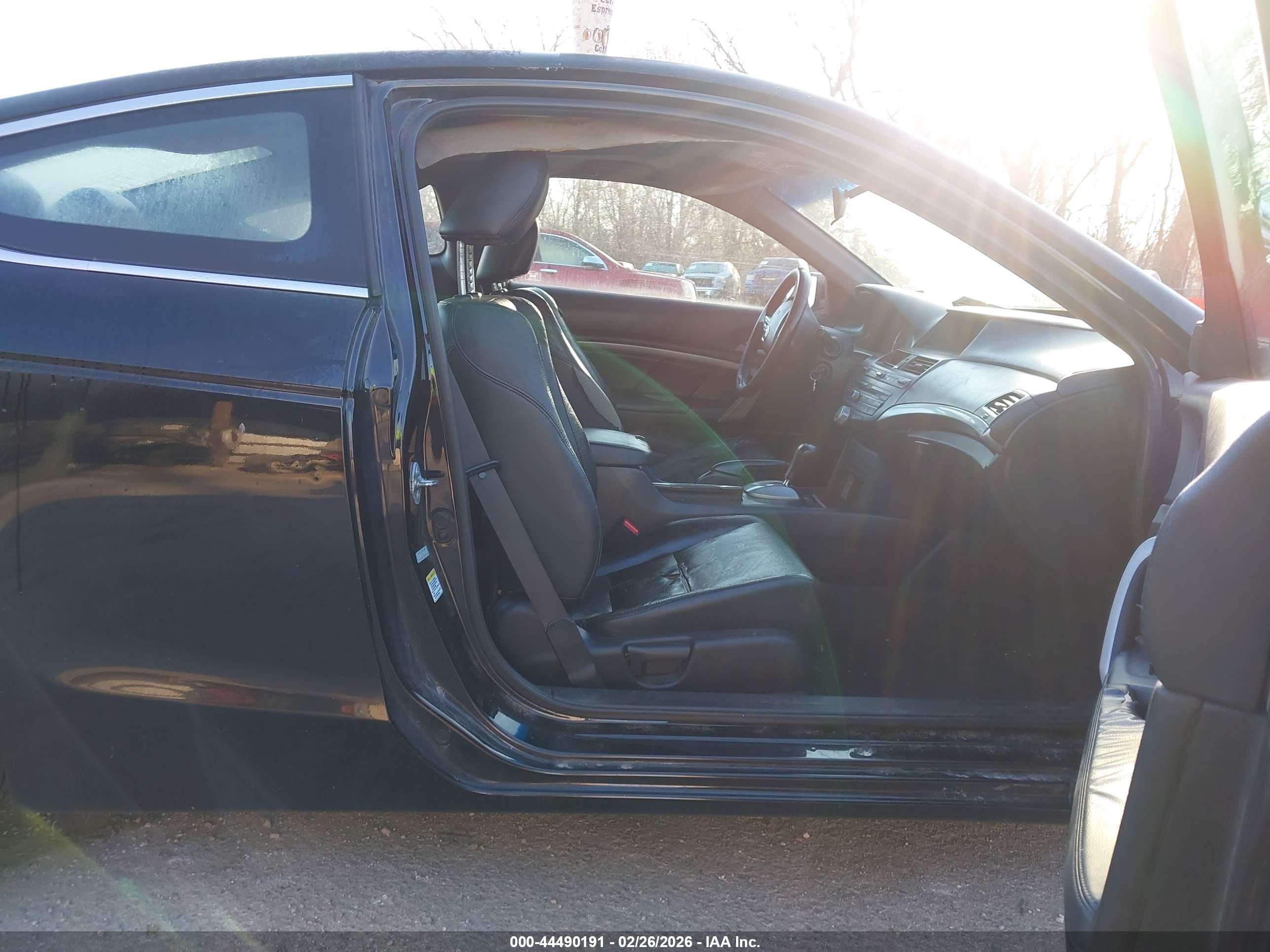 HONDA ACCORD image 5