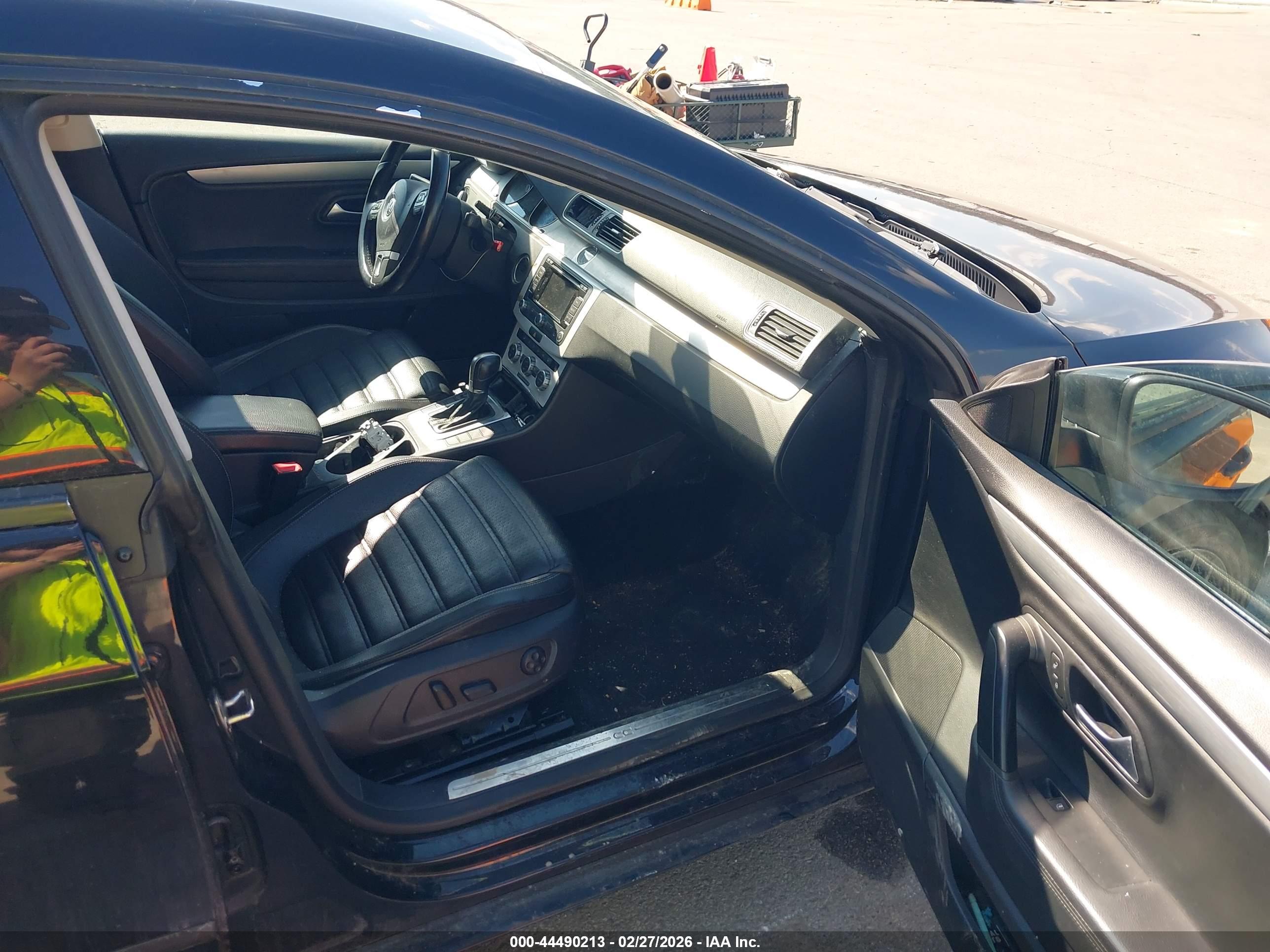 VOLKSWAGEN CC image 5