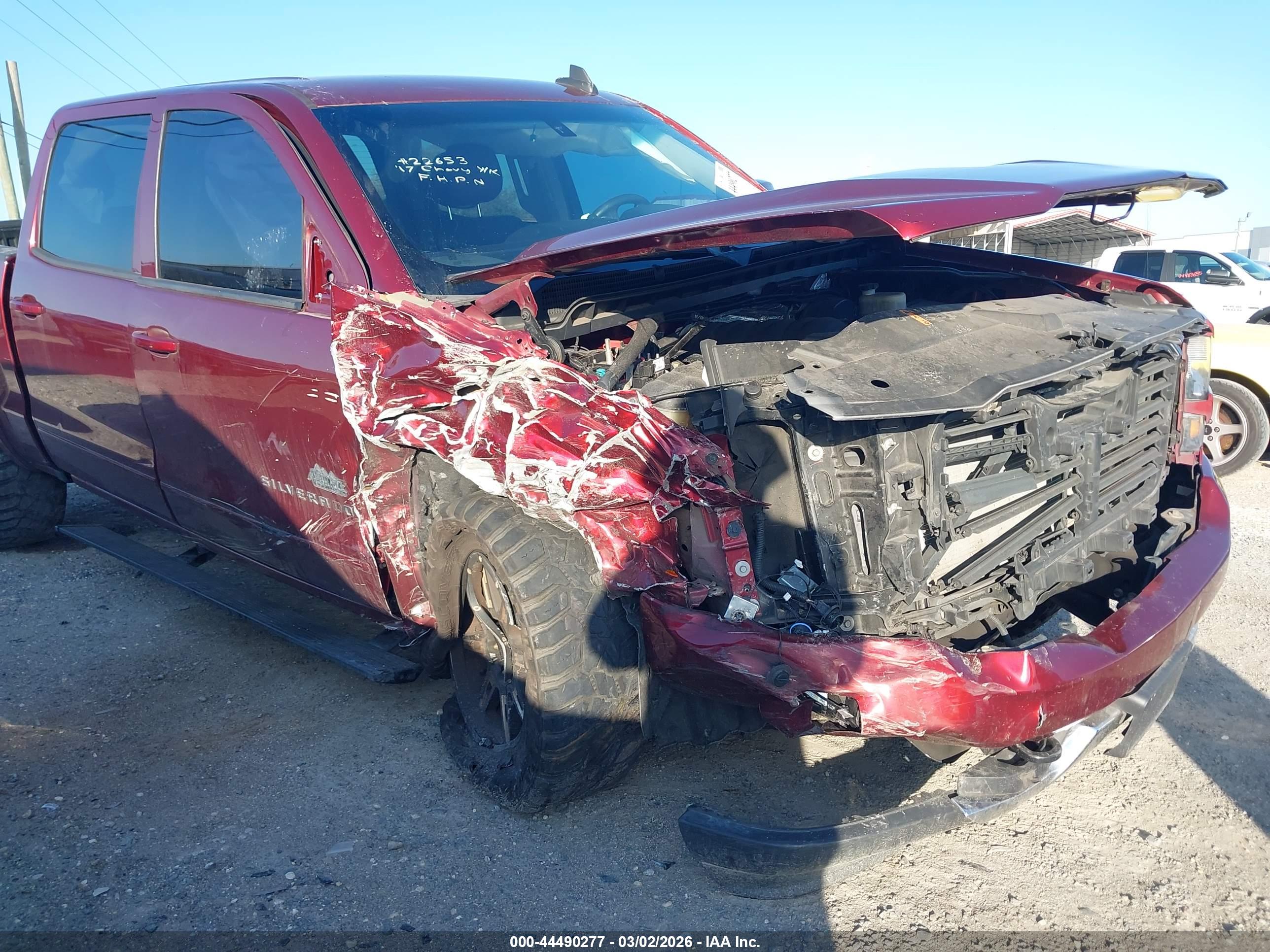 CHEVROLET SILVERADO image 6