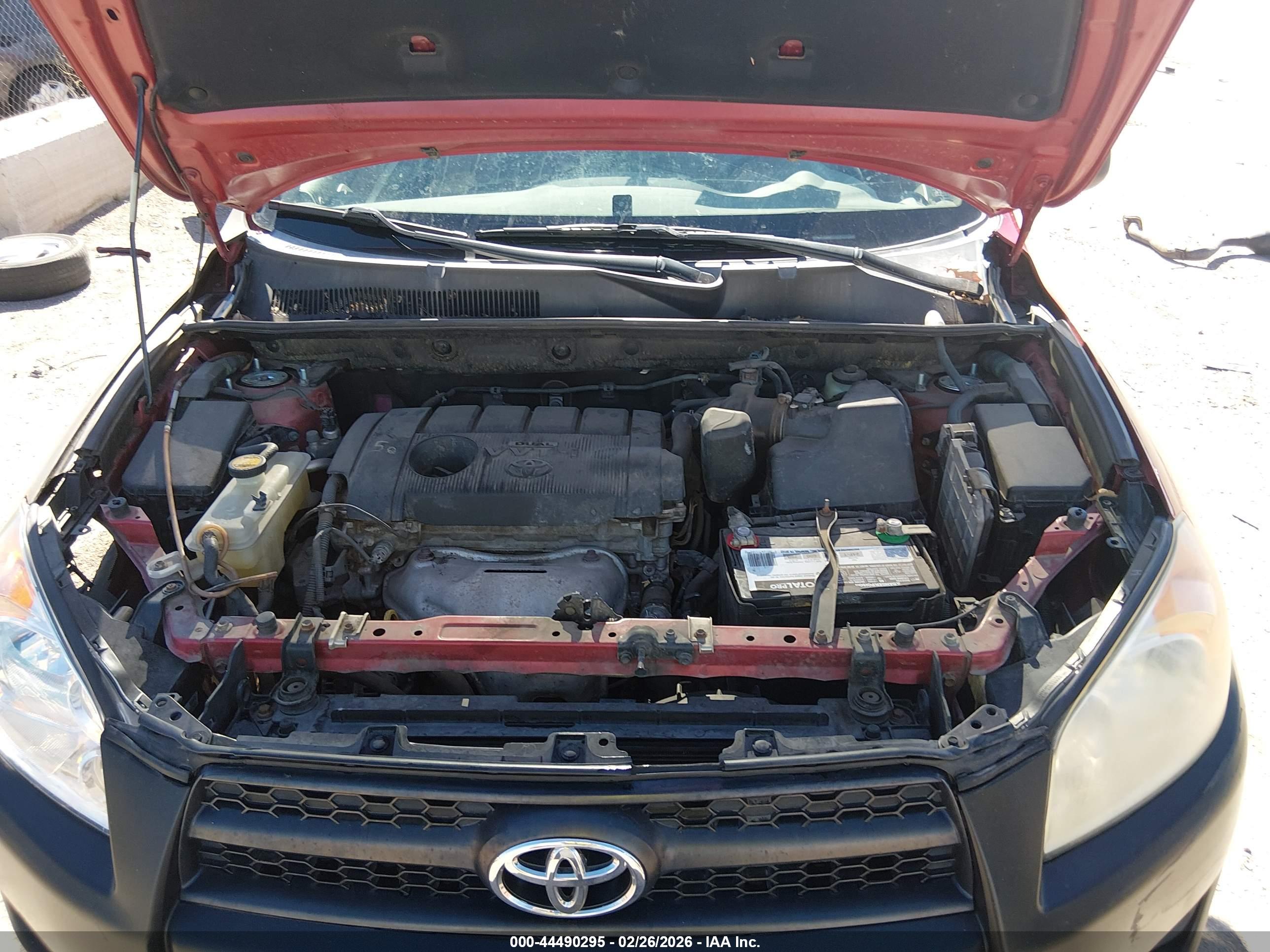 TOYOTA RAV4 image 10