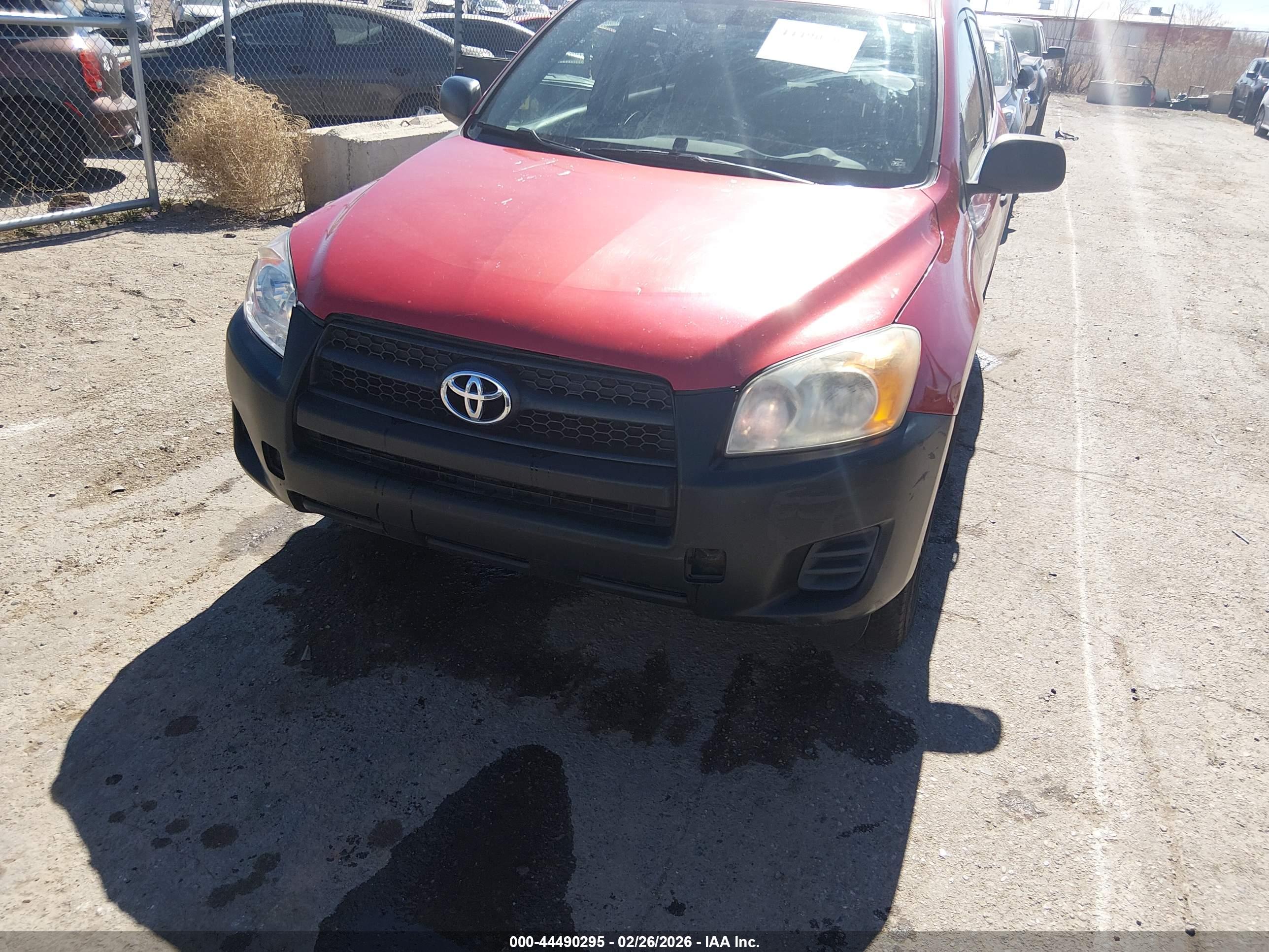 TOYOTA RAV4 image 6